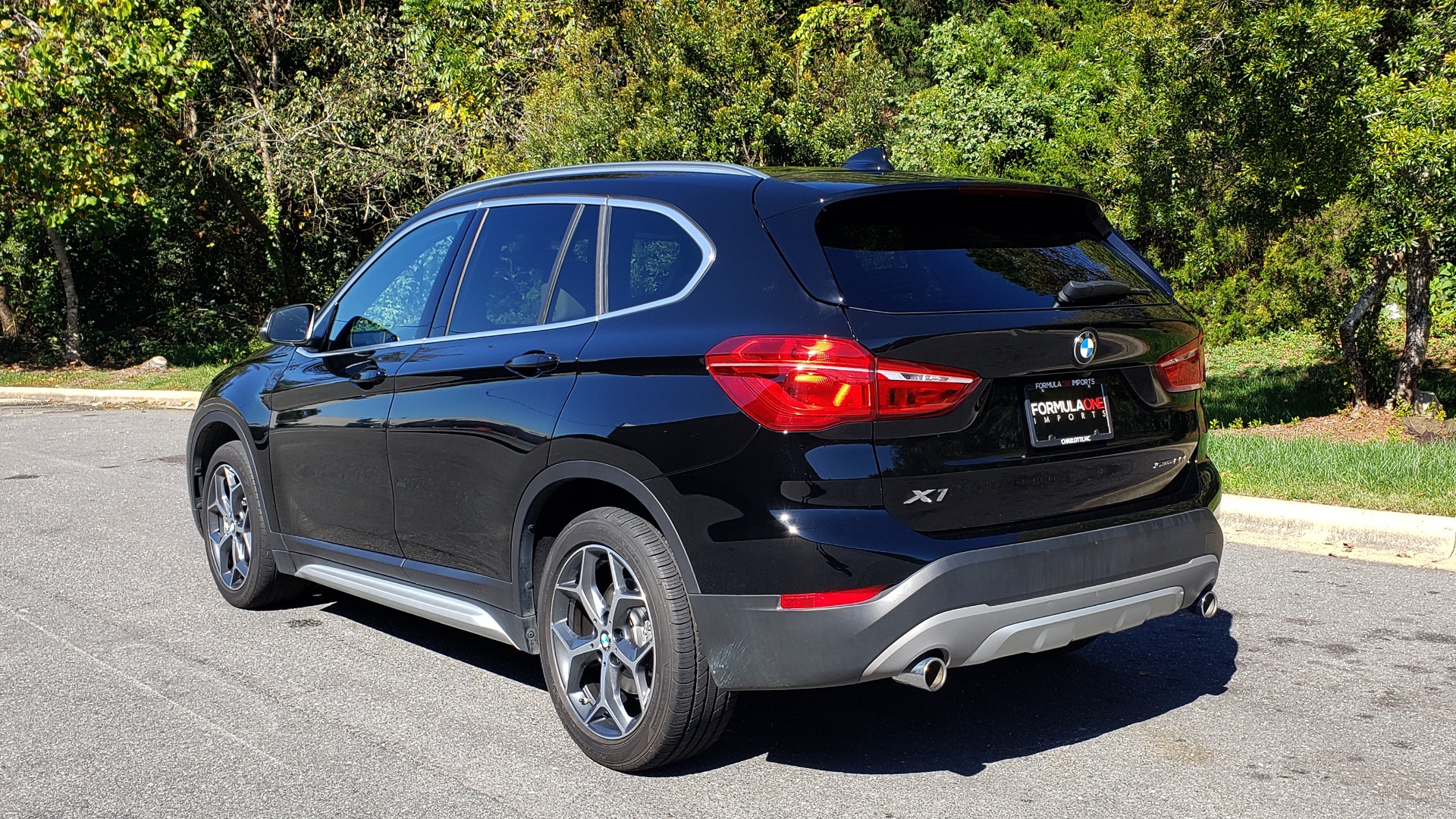 Used 2018 BMW X1 SDRIVE28I / HEATED SEATS / 4-CYL / 8-SPD AUTO / REARVIEW for sale Sold at Formula Imports in Charlotte NC 28227 3