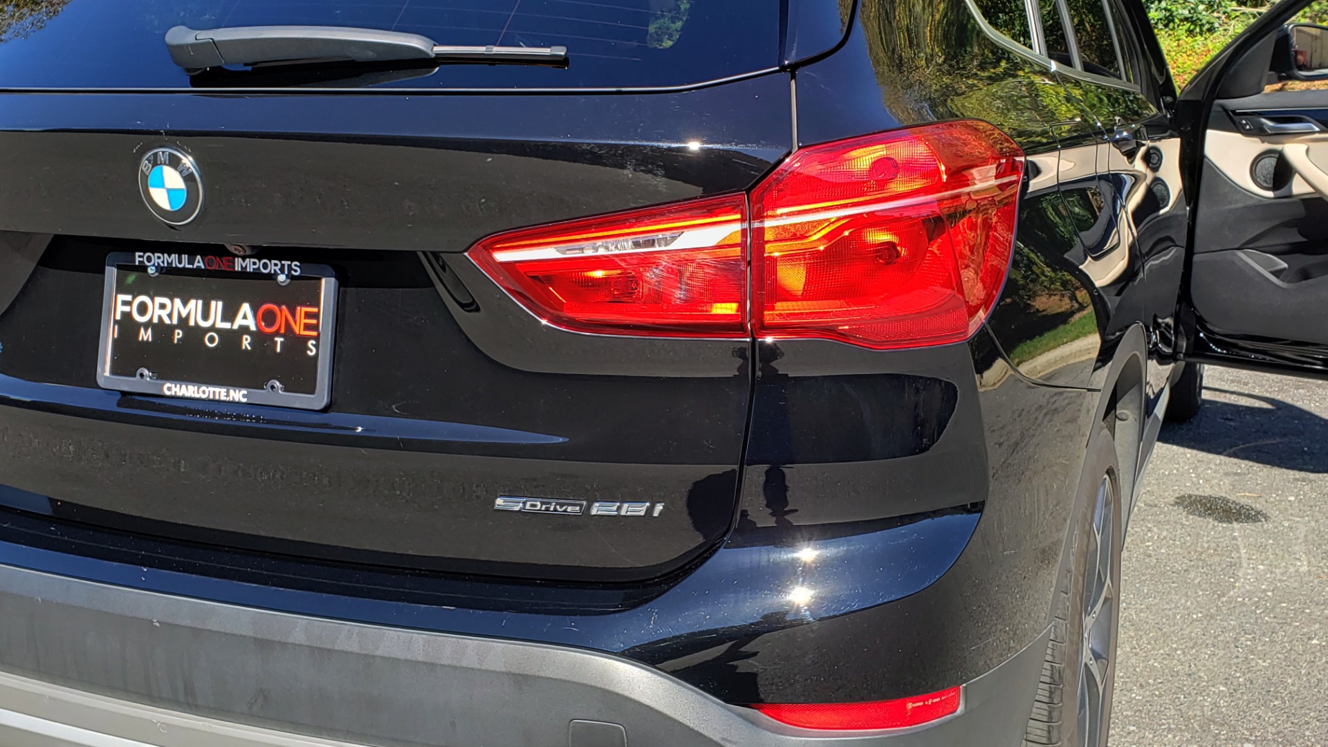 Used 2018 BMW X1 SDRIVE28I / HEATED SEATS / 4-CYL / 8-SPD AUTO / REARVIEW for sale Sold at Formula Imports in Charlotte NC 28227 30