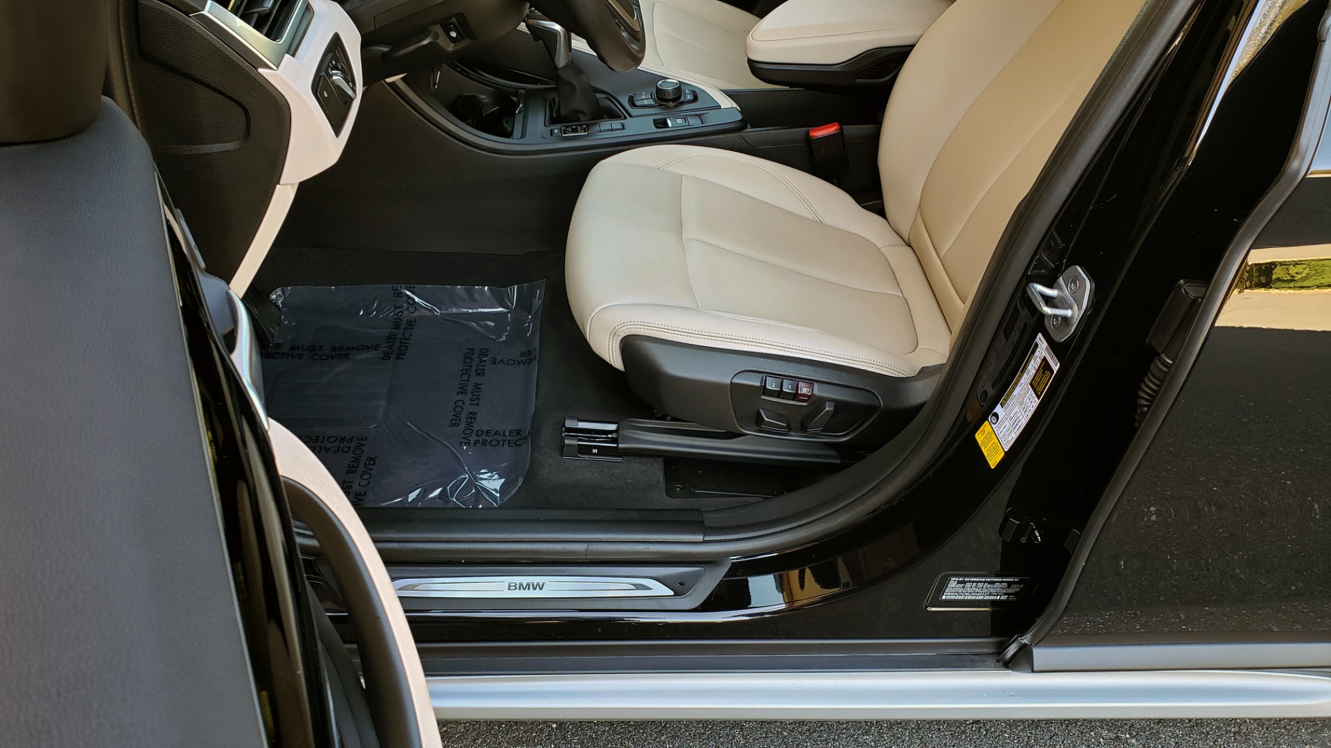 Used 2018 BMW X1 SDRIVE28I / HEATED SEATS / 4-CYL / 8-SPD AUTO / REARVIEW for sale Sold at Formula Imports in Charlotte NC 28227 36