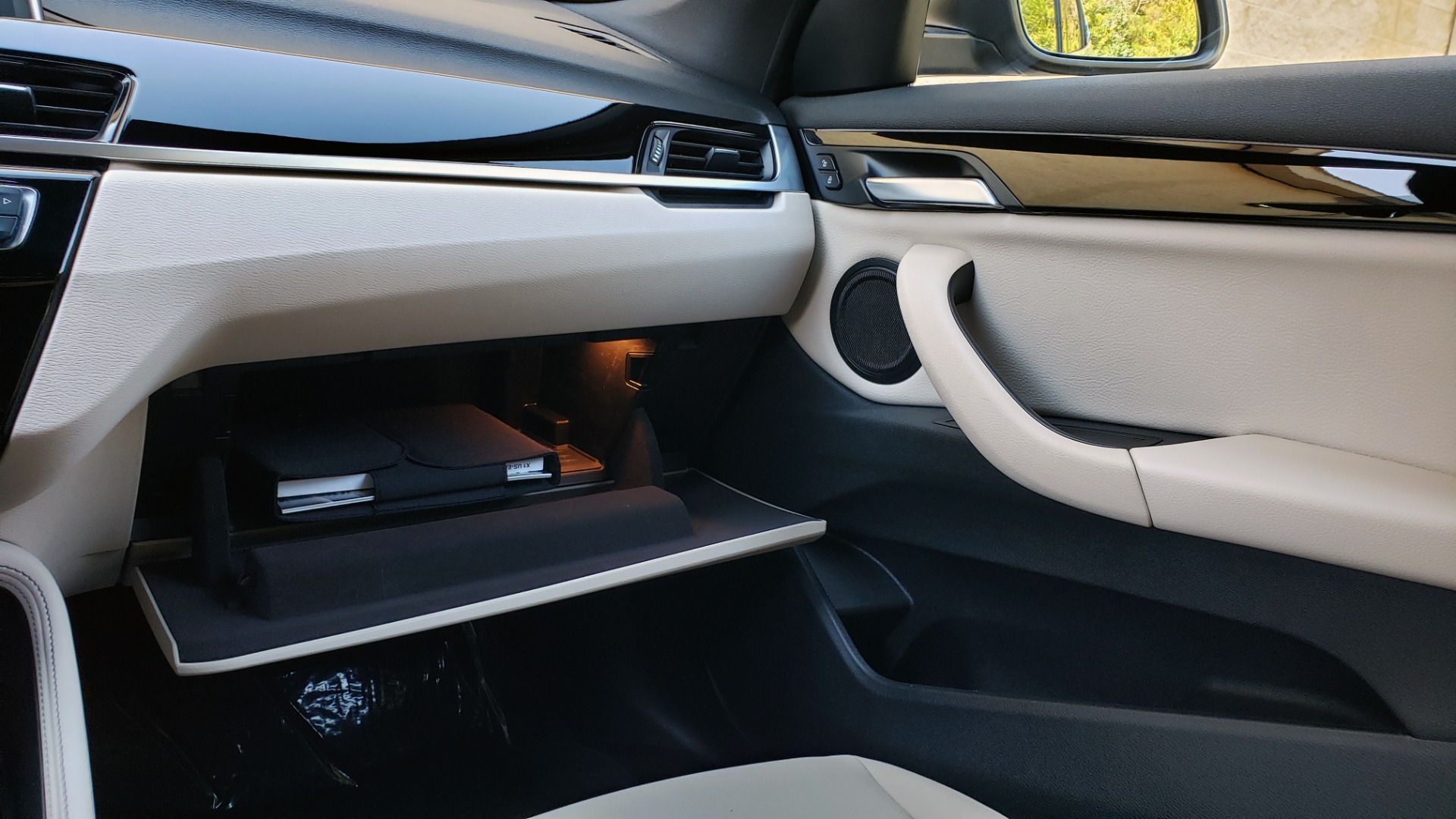 Used 2018 BMW X1 SDRIVE28I / HEATED SEATS / 4-CYL / 8-SPD AUTO / REARVIEW for sale Sold at Formula Imports in Charlotte NC 28227 55
