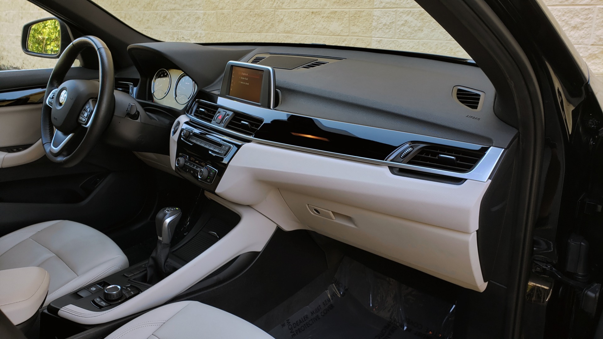 Used 2018 BMW X1 SDRIVE28I / HEATED SEATS / 4-CYL / 8-SPD AUTO / REARVIEW for sale Sold at Formula Imports in Charlotte NC 28227 73