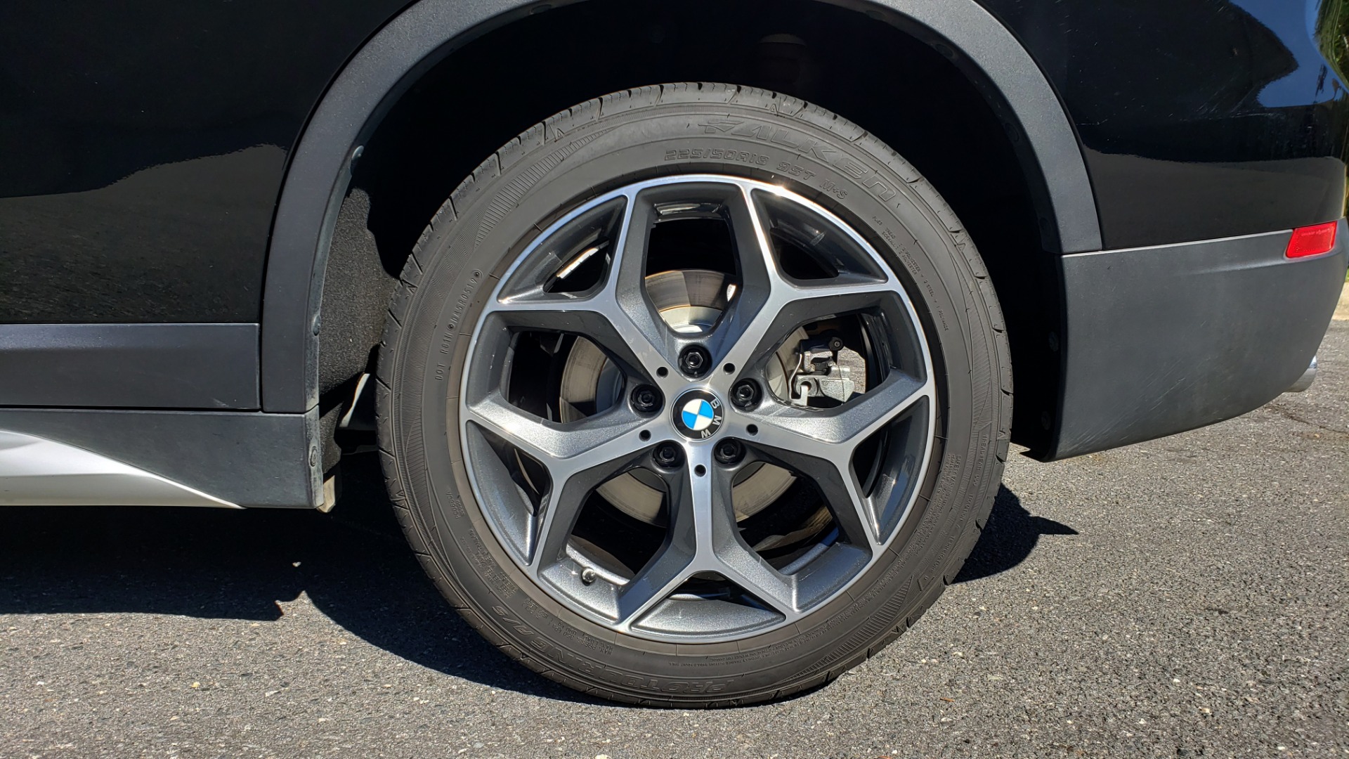 Used 2018 BMW X1 SDRIVE28I / HEATED SEATS / 4-CYL / 8-SPD AUTO / REARVIEW for sale Sold at Formula Imports in Charlotte NC 28227 84