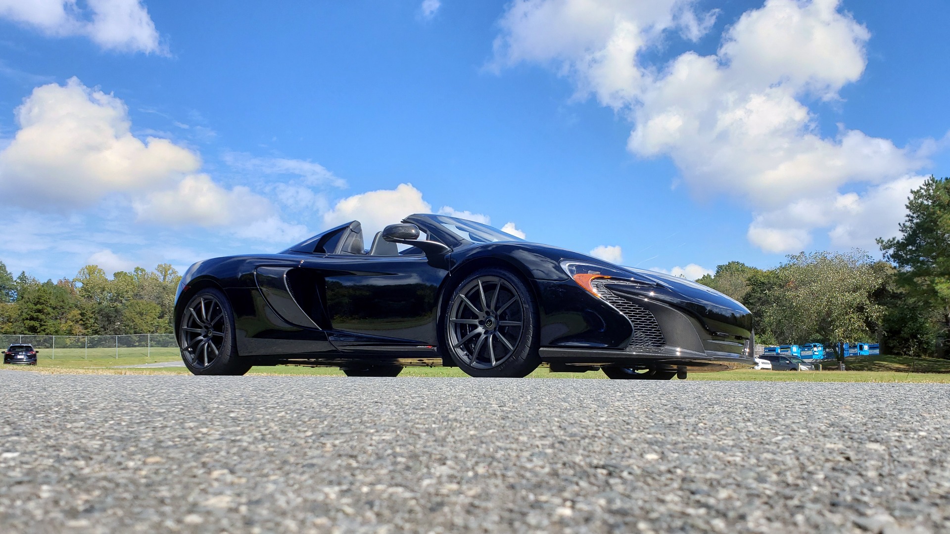 Used 2016 McLaren 650S SPIDER / 641HP / PARK SENSORS / LOW MILES / 1-OWNER for sale Sold at Formula Imports in Charlotte NC 28227 14