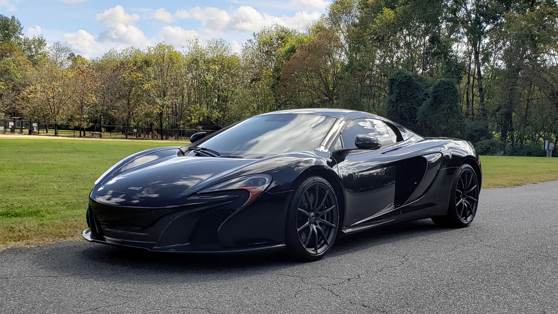 Used 2016 McLaren 650S SPIDER / 641HP / PARK SENSORS / LOW MILES / 1-OWNER for sale Sold at Formula Imports in Charlotte NC 28227 5