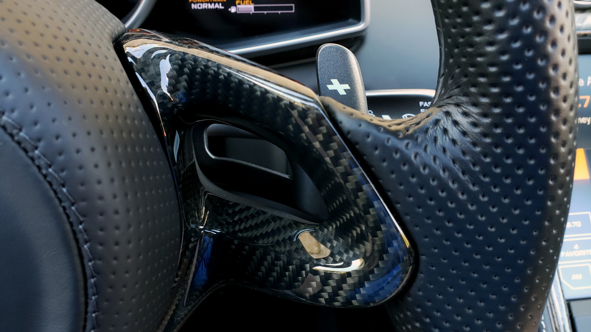 Used 2016 McLaren 650S SPIDER / 641HP / PARK SENSORS / LOW MILES / 1-OWNER for sale Sold at Formula Imports in Charlotte NC 28227 62