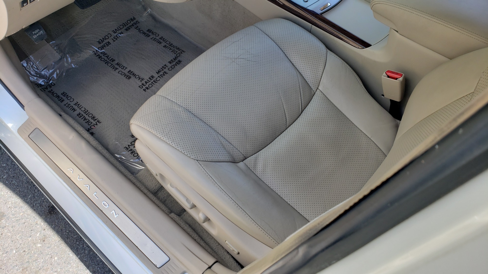 Used 2008 Toyota AVALON LIMITED V6 / FWD / SUNROOF / DYN RADAR CRUISE / BRAKE ASST for sale Sold at Formula Imports in Charlotte NC 28227 29