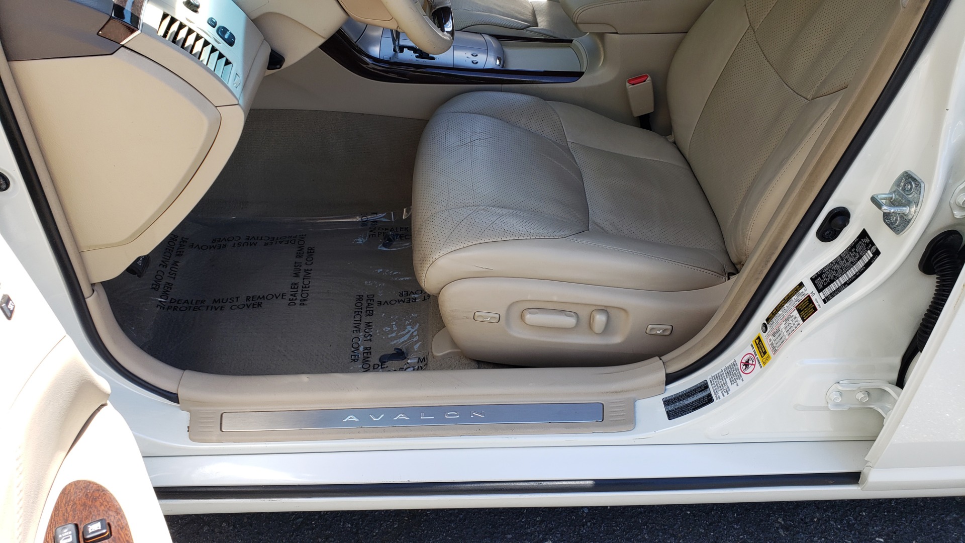 Used 2008 Toyota AVALON LIMITED V6 / FWD / SUNROOF / DYN RADAR CRUISE / BRAKE ASST for sale Sold at Formula Imports in Charlotte NC 28227 30