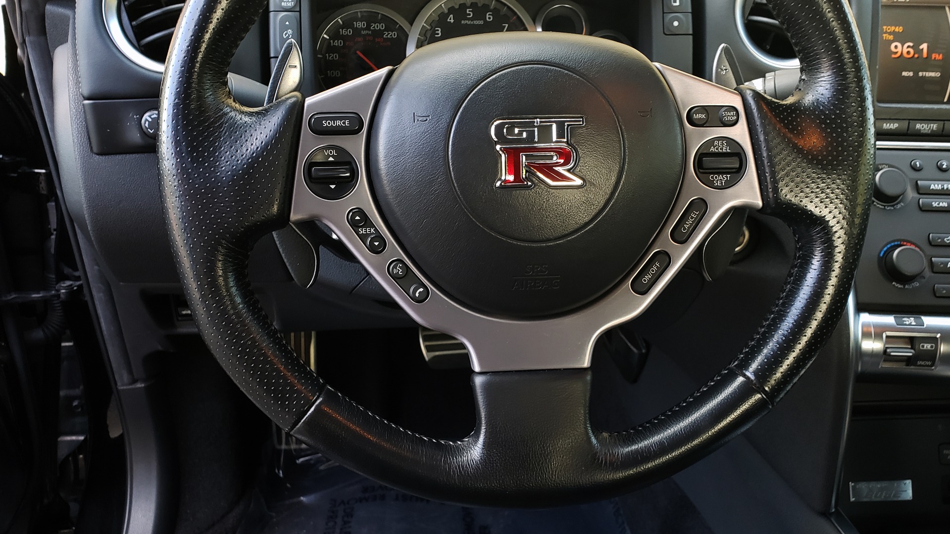 Used 2009 Nissan GT-R PREMIUM COUPE / AWD / TT 3.8L V6 / NAV / BOSE / BREMBO for sale Sold at Formula Imports in Charlotte NC 28227 43