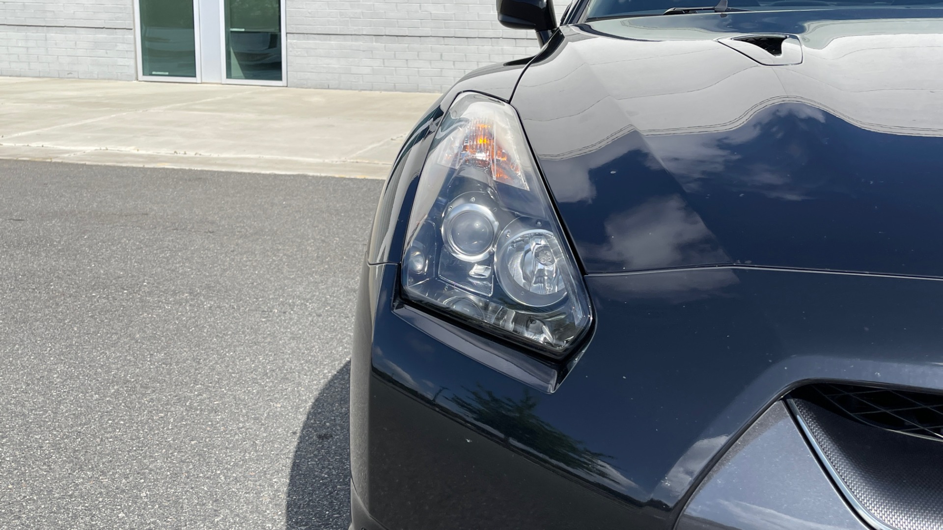 Used 2009 Nissan GT-R PREMIUM COUPE / AWD / TT 3.8L V6 / NAV / BOSE / BREMBO for sale Sold at Formula Imports in Charlotte NC 28227 9