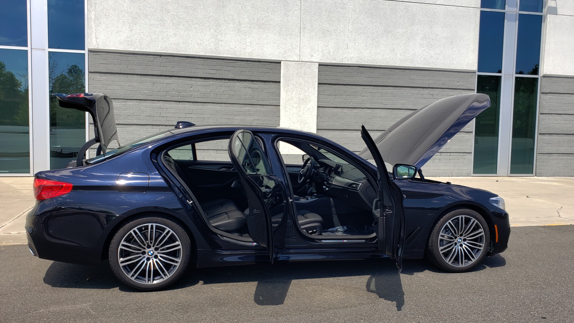 Used 2017 BMW 5 SERIES 540I XDRIVE M-SPORT / PREMIUM / DRVR ASST PLUS / CLD WTHR / LUXURY for sale Sold at Formula Imports in Charlotte NC 28227 11