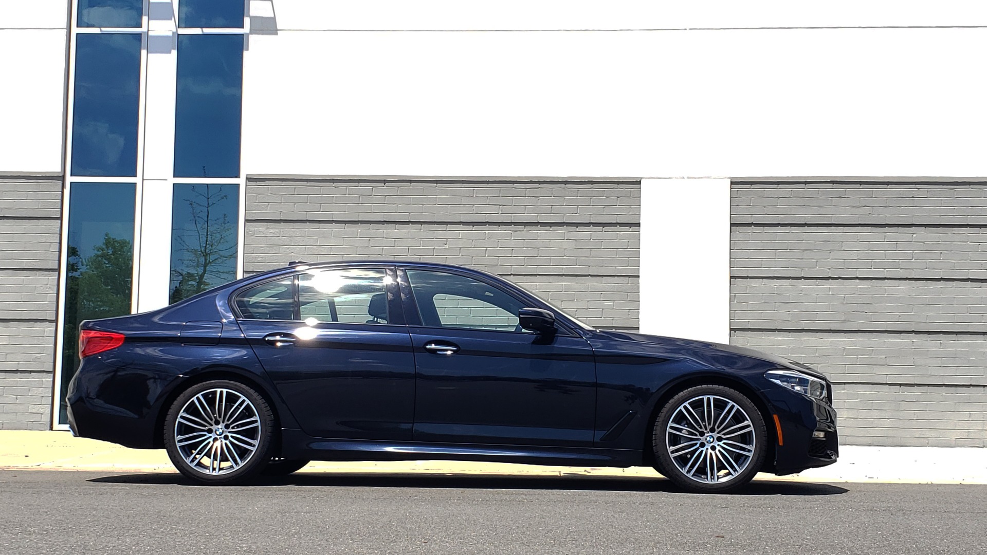 Used 2017 BMW 5 SERIES 540I XDRIVE M-SPORT / PREMIUM / DRVR ASST PLUS / CLD WTHR / LUXURY for sale Sold at Formula Imports in Charlotte NC 28227 2