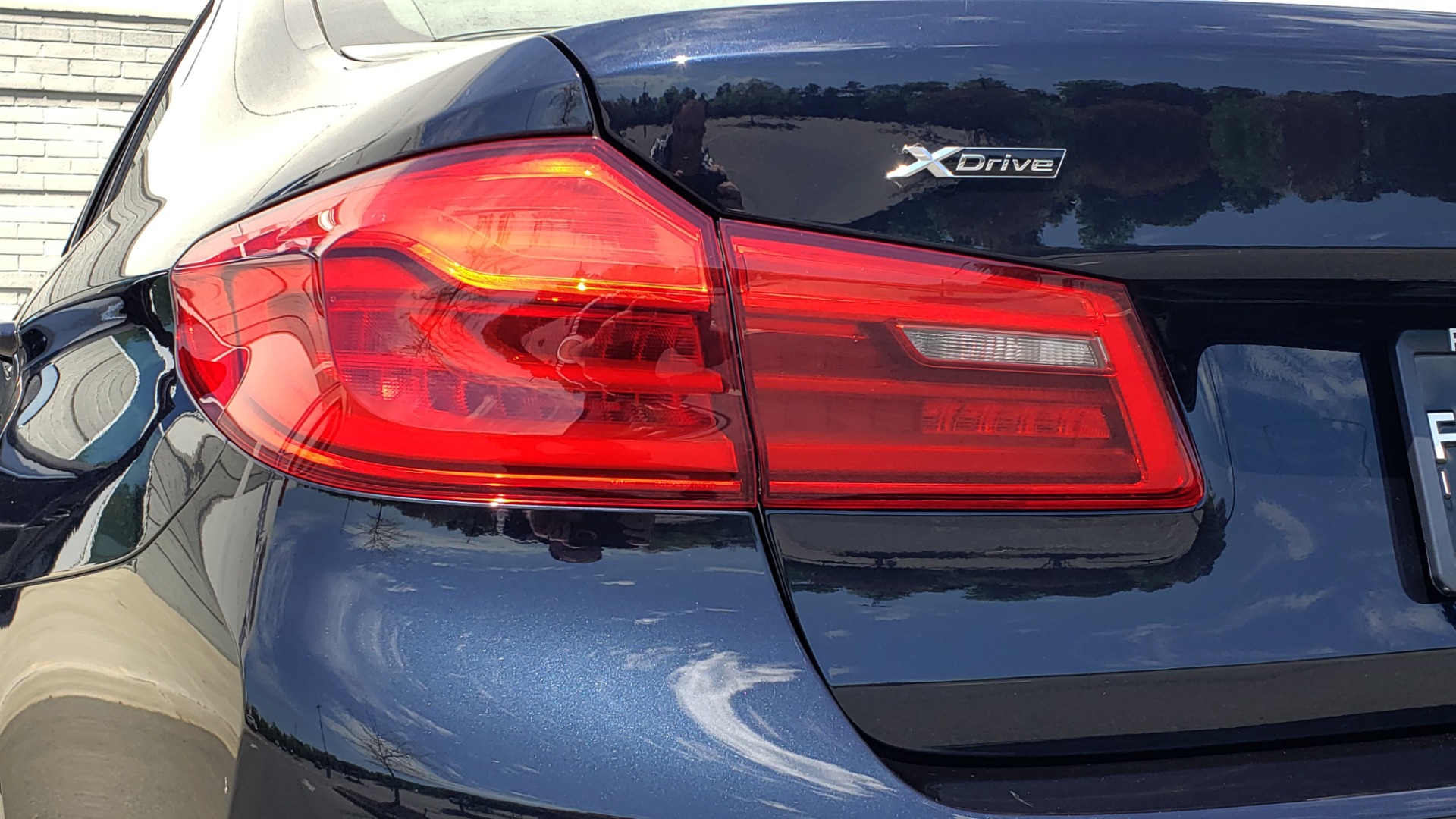 Used 2017 BMW 5 SERIES 540I XDRIVE M-SPORT / PREMIUM / DRVR ASST PLUS / CLD WTHR / LUXURY for sale Sold at Formula Imports in Charlotte NC 28227 30