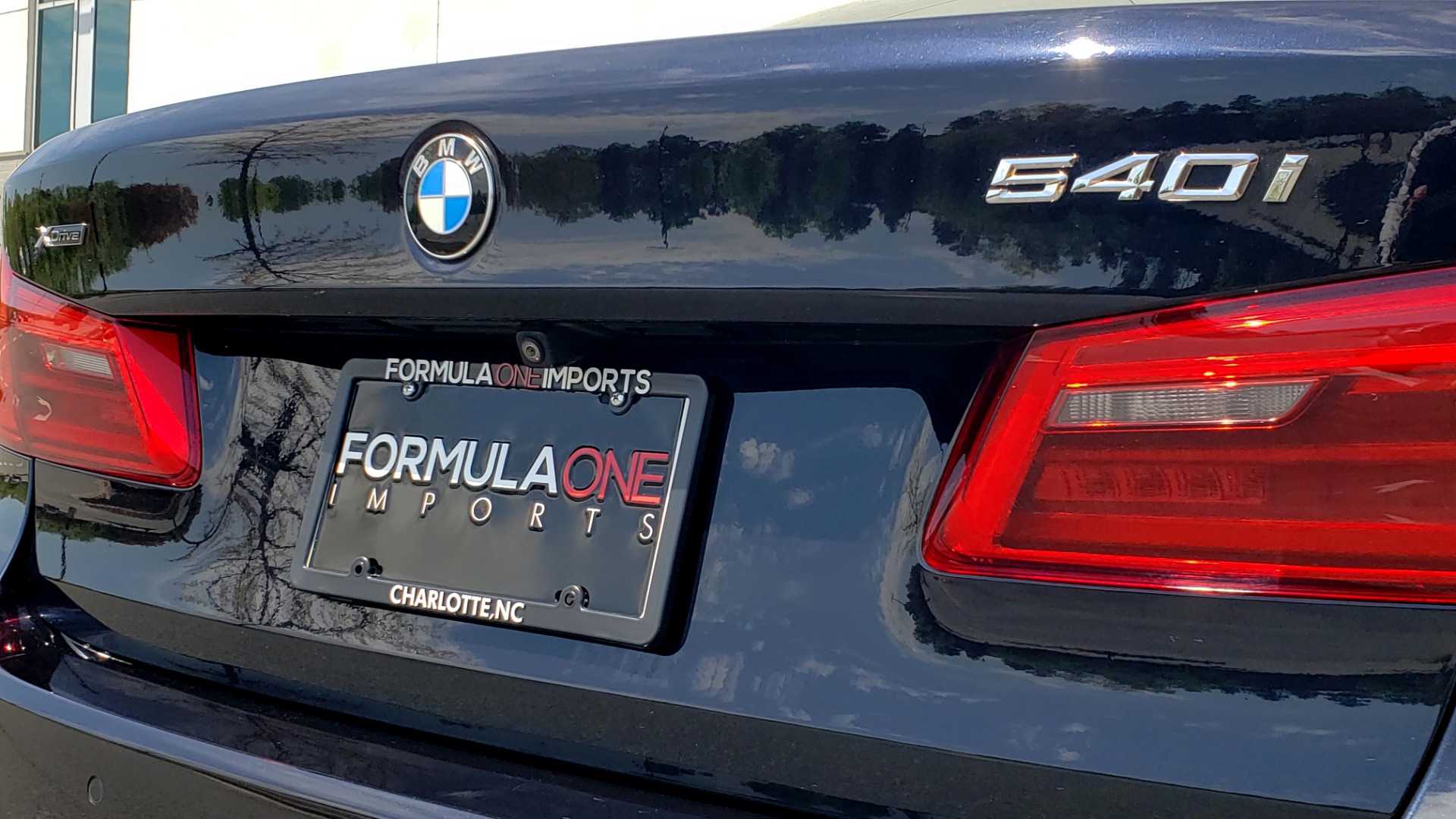 Used 2017 BMW 5 SERIES 540I XDRIVE M-SPORT / PREMIUM / DRVR ASST PLUS / CLD WTHR / LUXURY for sale Sold at Formula Imports in Charlotte NC 28227 32
