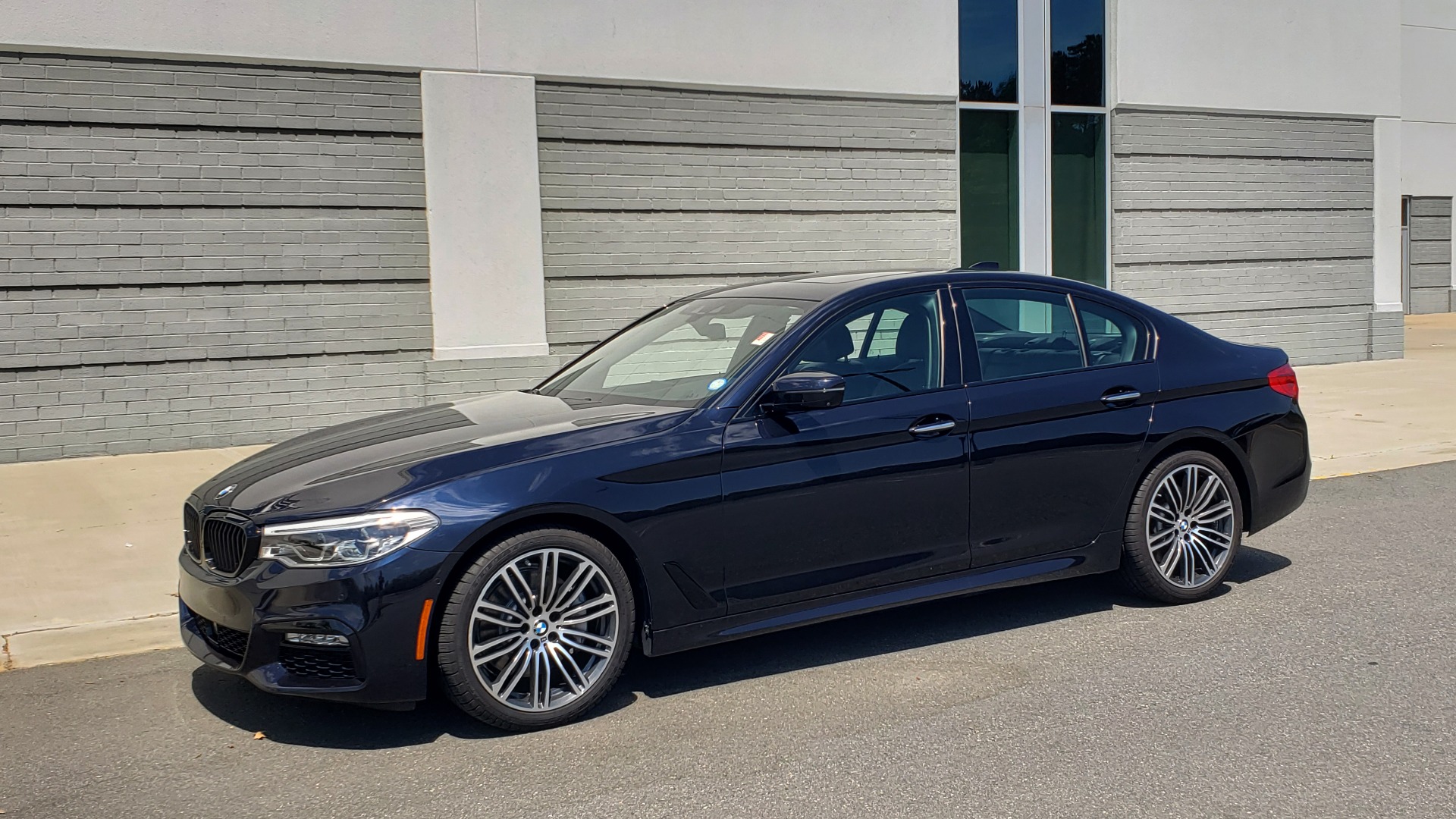 Used 2017 BMW 5 SERIES 540I XDRIVE M-SPORT / PREMIUM / DRVR ASST PLUS / CLD WTHR / LUXURY for sale Sold at Formula Imports in Charlotte NC 28227 6