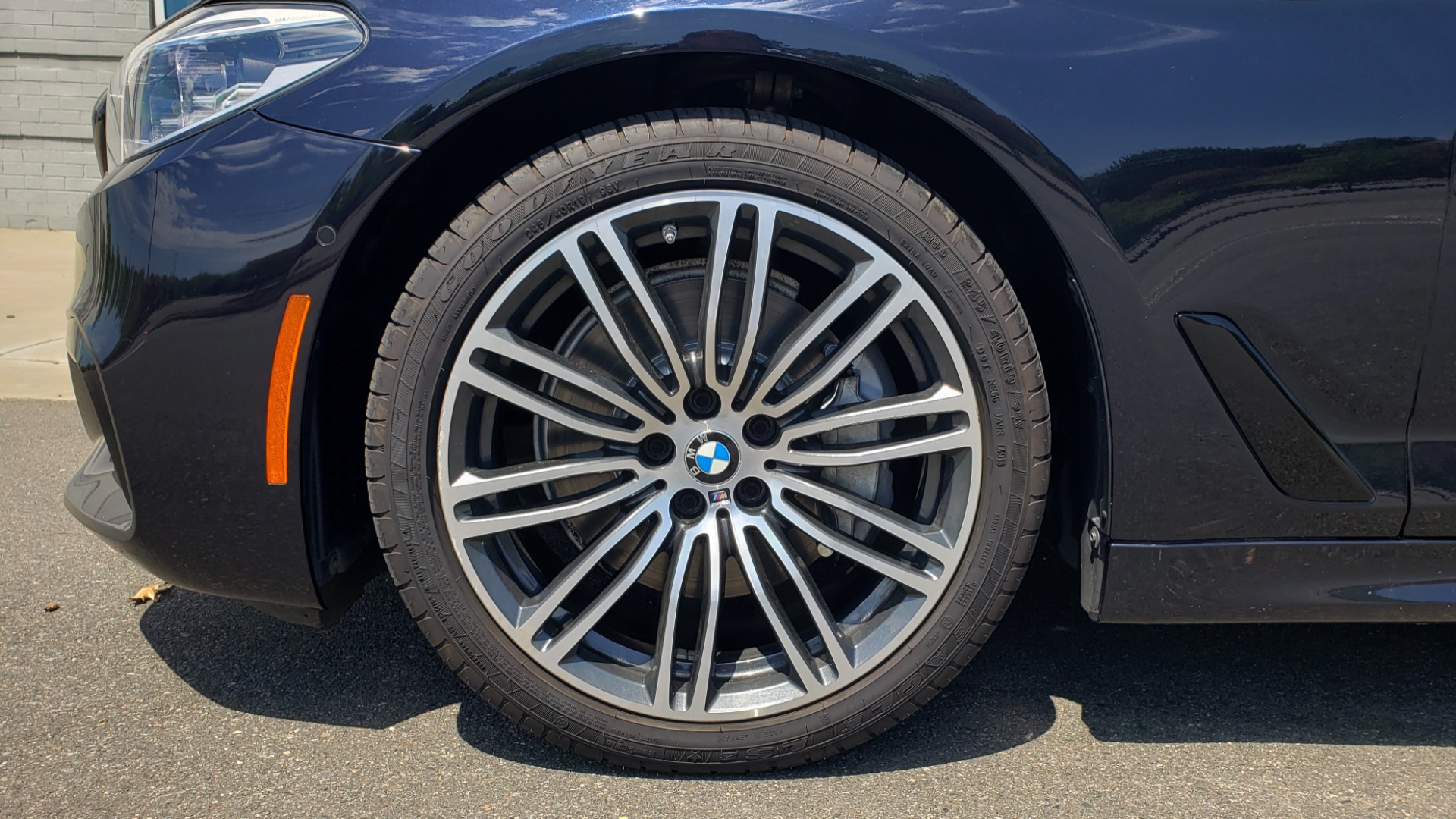 Used 2017 BMW 5 SERIES 540I XDRIVE M-SPORT / PREMIUM / DRVR ASST PLUS / CLD WTHR / LUXURY for sale Sold at Formula Imports in Charlotte NC 28227 77