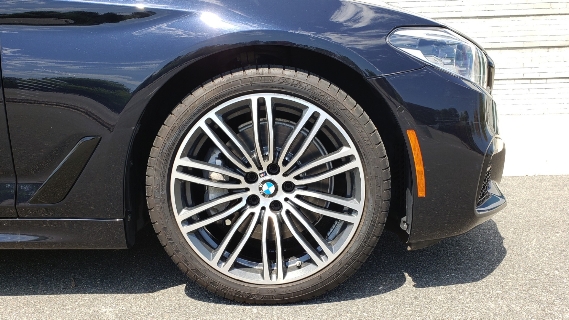 Used 2017 BMW 5 SERIES 540I XDRIVE M-SPORT / PREMIUM / DRVR ASST PLUS / CLD WTHR / LUXURY for sale Sold at Formula Imports in Charlotte NC 28227 80