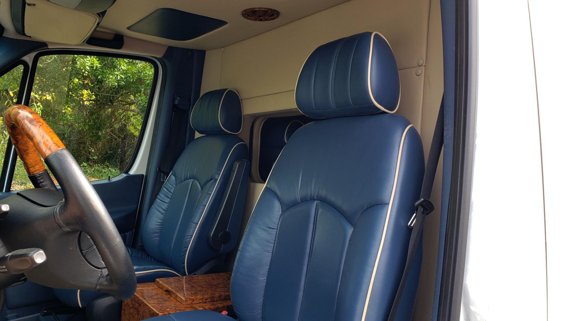 Used 2013 Mercedes-Benz MIDWEST SPRINTER JET VAN EXT 170 / NAV / 3-FLAT SCREEN / TECHNOLOGY / SAT TV for sale Sold at Formula Imports in Charlotte NC 28227 12