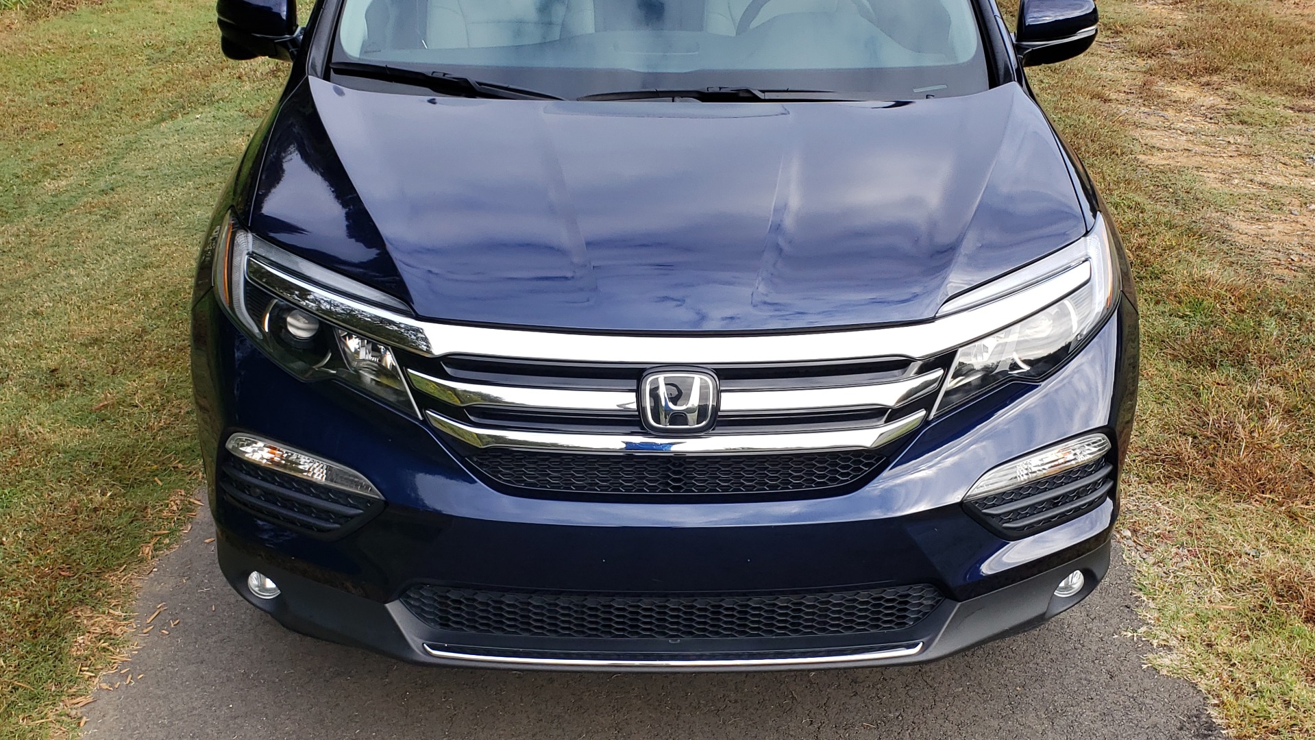 Used 2017 Honda PILOT TOURING 2WD / NAV / SUNROOF / 3-ROW / ENT SYS / REARVIEW for sale Sold at Formula Imports in Charlotte NC 28227 13