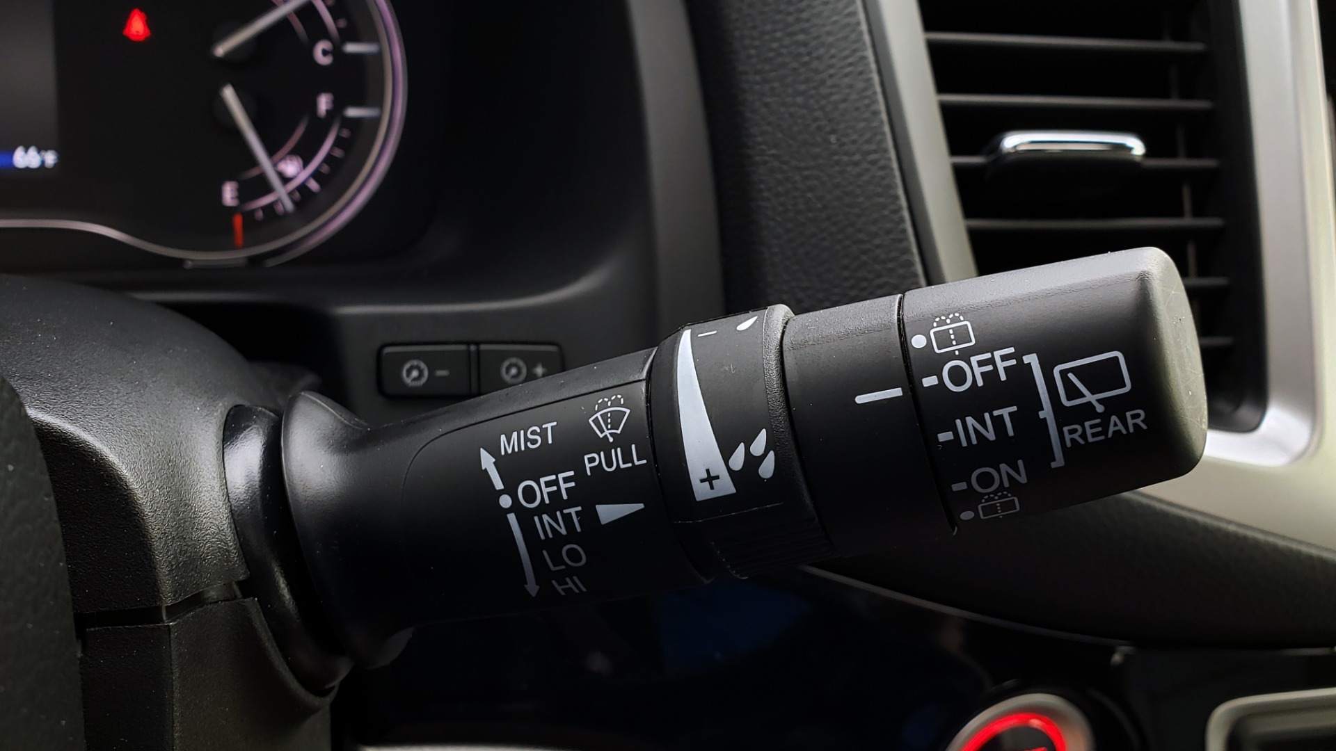 Used 2017 Honda PILOT TOURING 2WD / NAV / SUNROOF / 3-ROW / ENT SYS / REARVIEW for sale Sold at Formula Imports in Charlotte NC 28227 40