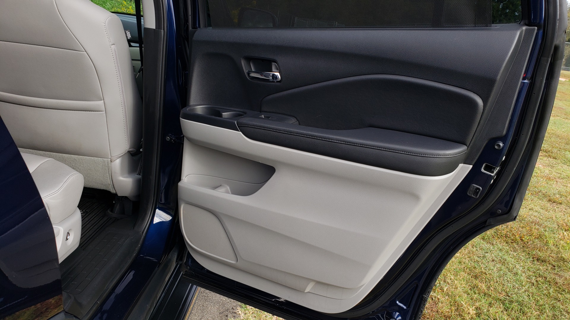 Used 2017 Honda PILOT TOURING 2WD / NAV / SUNROOF / 3-ROW / ENT SYS / REARVIEW for sale Sold at Formula Imports in Charlotte NC 28227 70