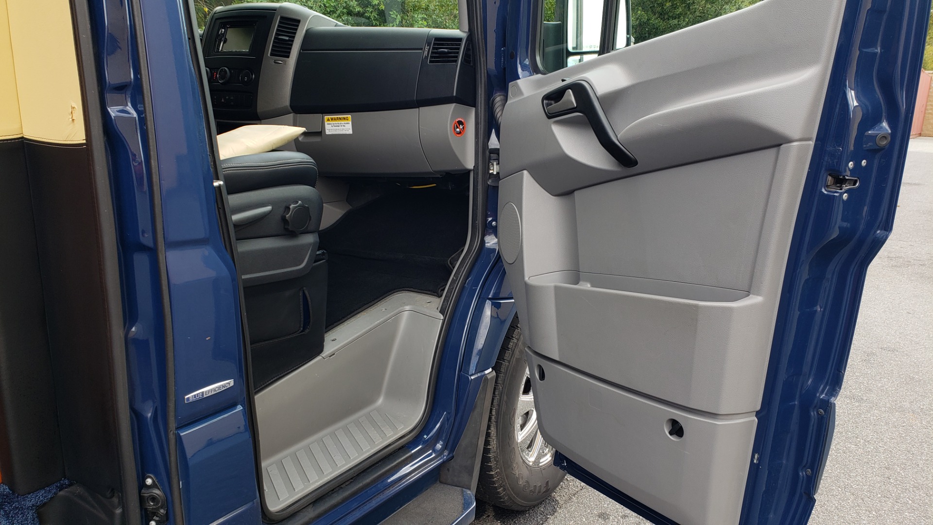 Used 2013 Mercedes-Benz SPRINTER CARGO VAN EXT / OFFICE ON WHEELS / FLT SCREEN TV / LOUNGE for sale Sold at Formula Imports in Charlotte NC 28227 24