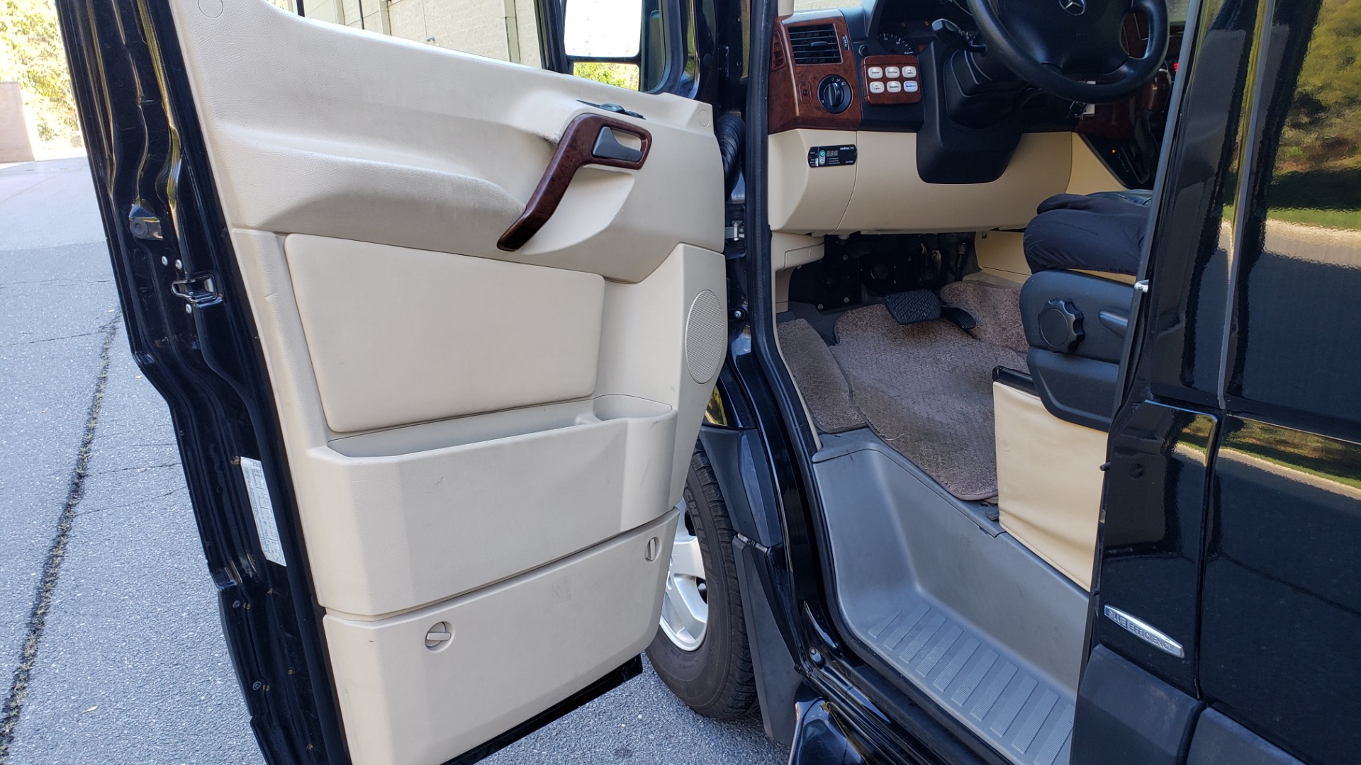 Used 2012 Mercedes-Benz SPRINTER CARGO VAN EXT / OFFICE ON WHEELS / FLT SCREEN TV / LOUNGE for sale Sold at Formula Imports in Charlotte NC 28227 18