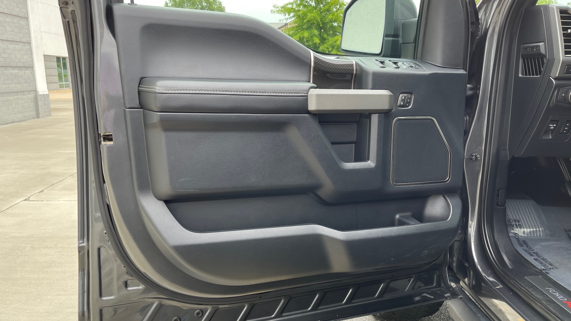 Used 2020 Ford F-150 RAPTOR 4X4 SUPERCREW / NAV / B&O SOUND / SUNROOF / REARVIEW for sale Sold at Formula Imports in Charlotte NC 28227 28