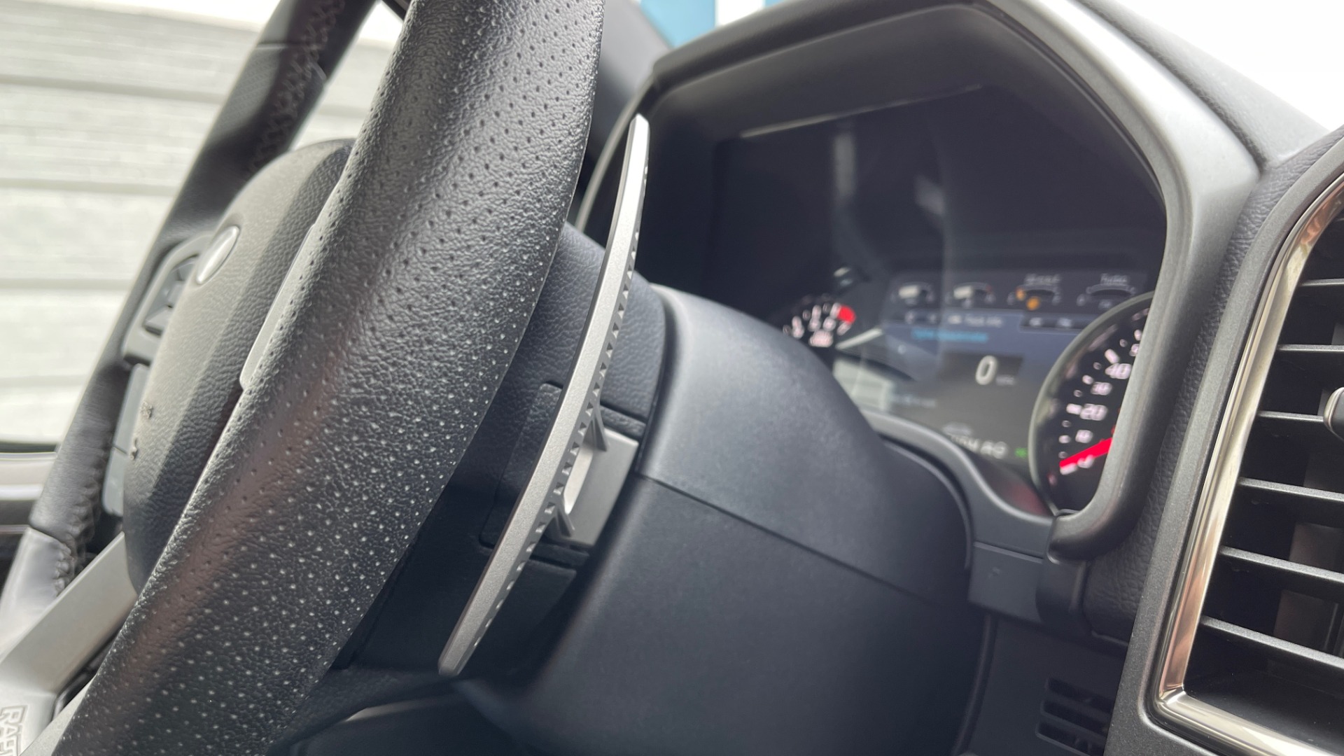 Used 2020 Ford F-150 RAPTOR 4X4 SUPERCREW / NAV / B&O SOUND / SUNROOF / REARVIEW for sale Sold at Formula Imports in Charlotte NC 28227 35