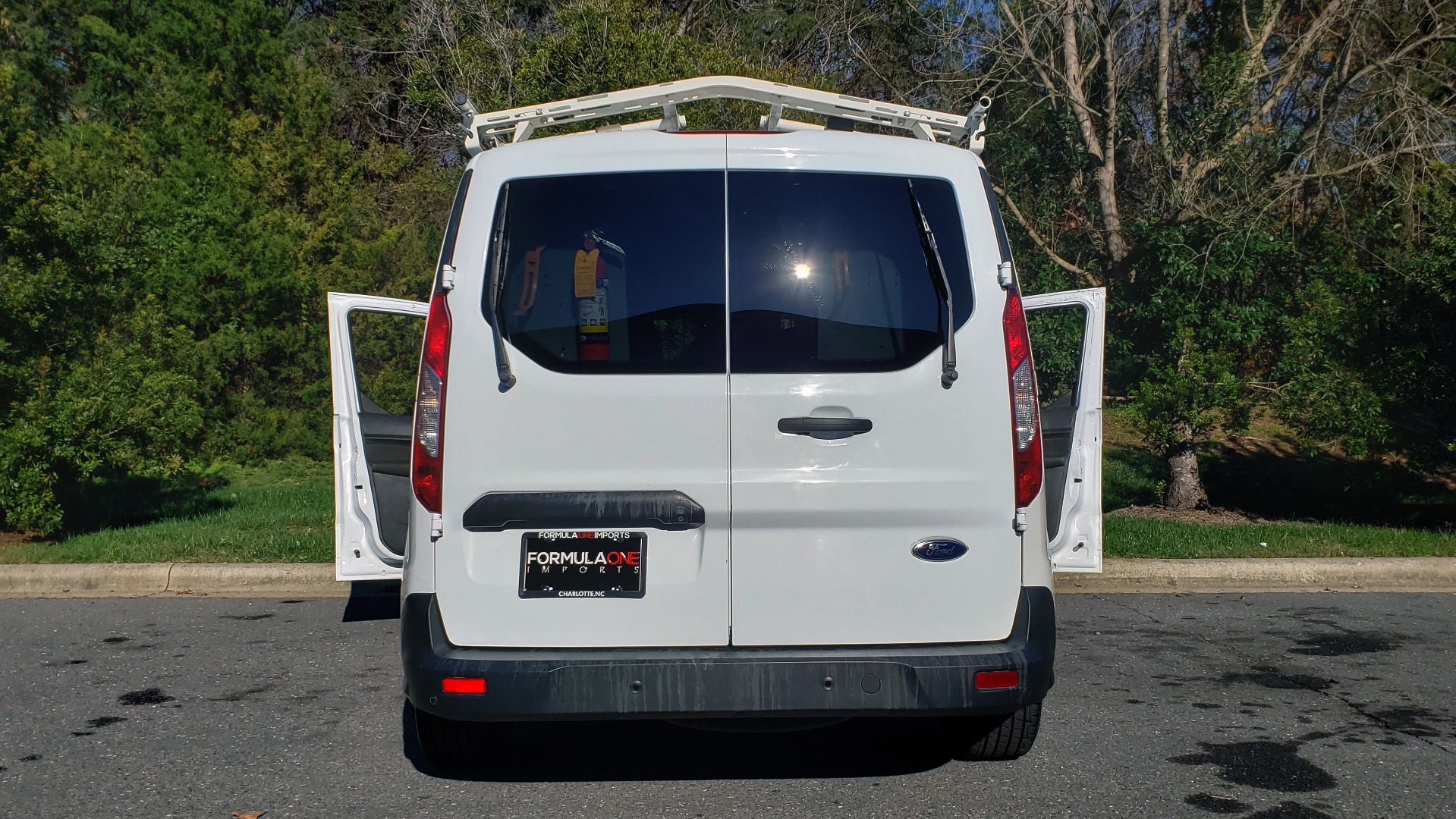 Used 2015 Ford TRANSIT CONNECT XLT CARGO VAN / 121-IN WB / 2.5L 4-CYL / AUTO / REARVIEW / WORK VAN for sale Sold at Formula Imports in Charlotte NC 28227 10