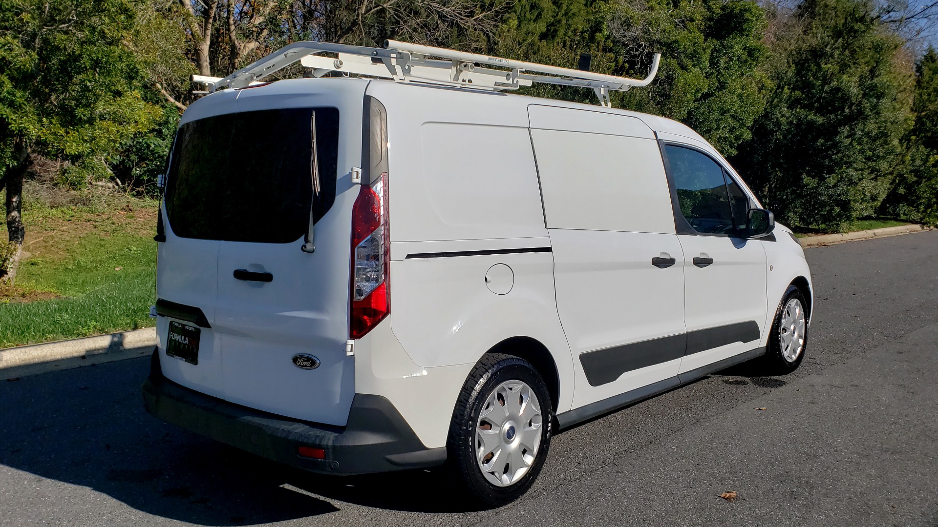 Used 2015 Ford TRANSIT CONNECT XLT CARGO VAN / 121-IN WB / 2.5L 4-CYL / AUTO / REARVIEW / WORK VAN for sale Sold at Formula Imports in Charlotte NC 28227 6