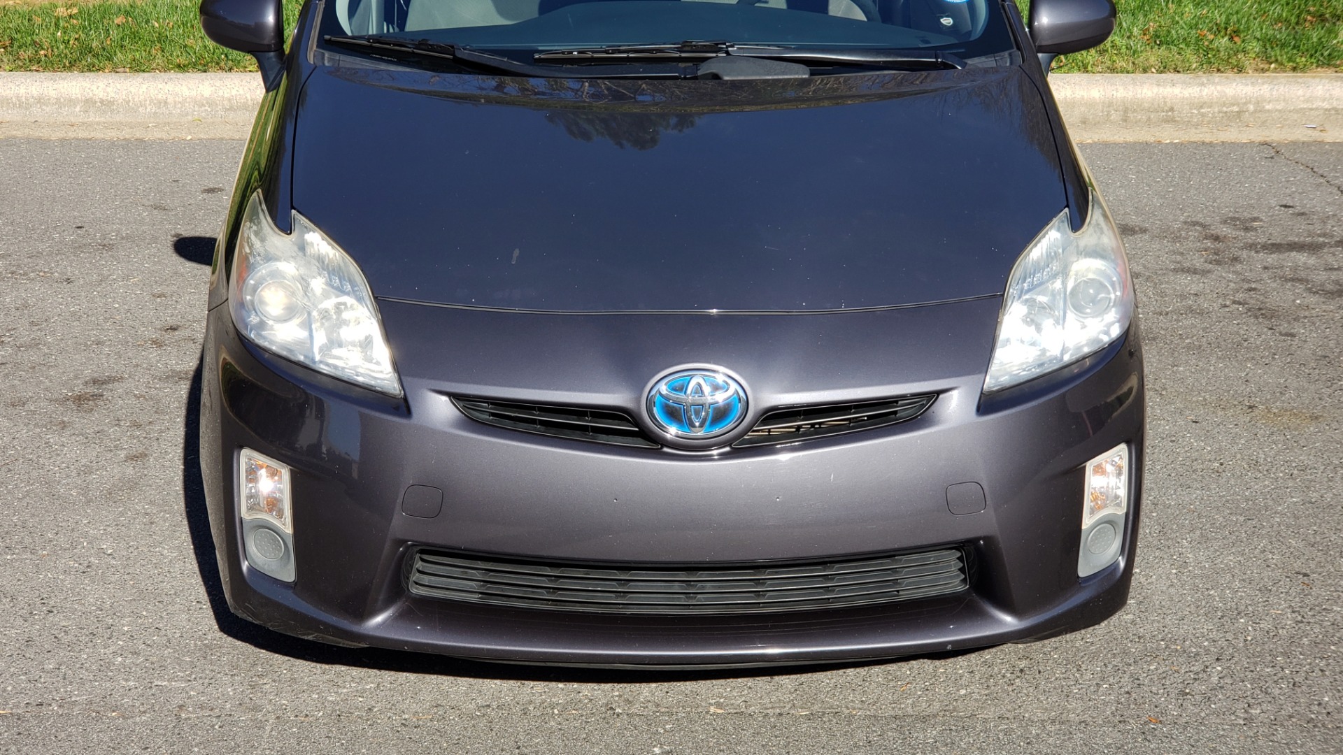 Used 2011 Toyota PRIUS ONE / HYBRID / 5-DOOR / HATCHBACK / 50MPG for sale Sold at Formula Imports in Charlotte NC 28227 22