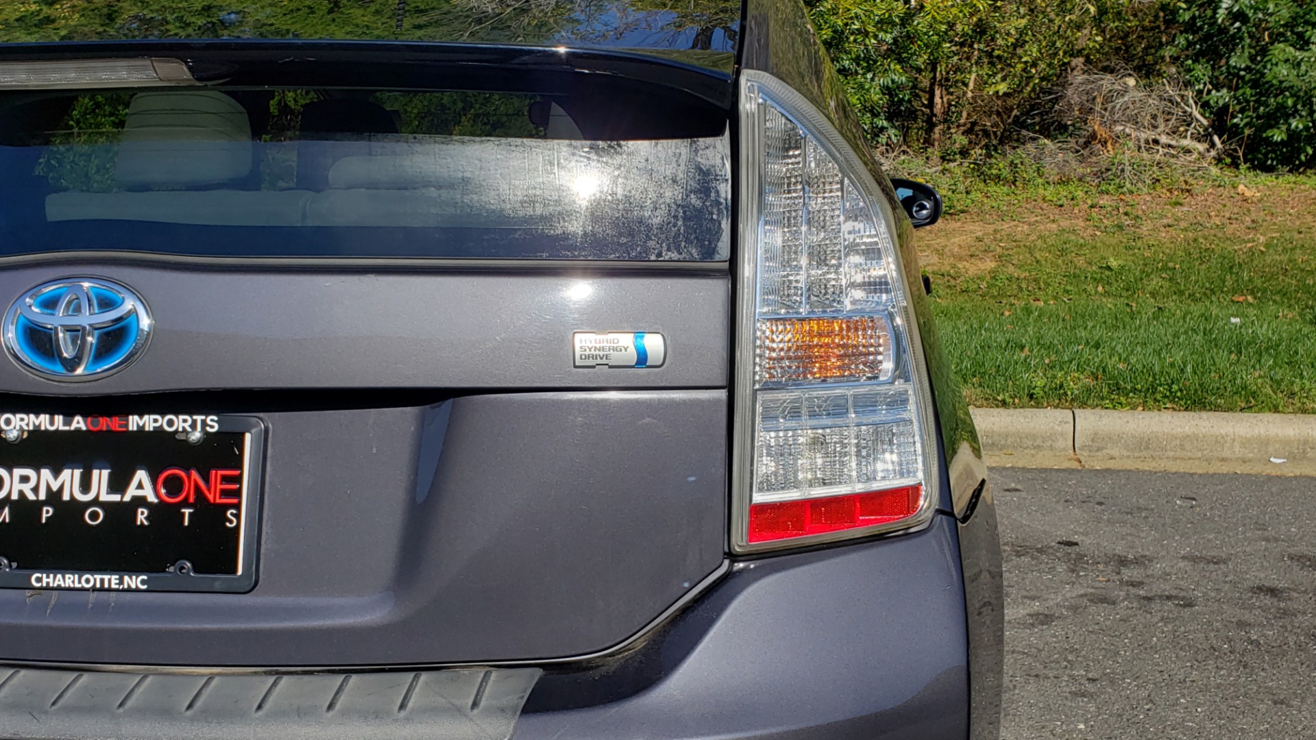 Used 2011 Toyota PRIUS ONE / HYBRID / 5-DOOR / HATCHBACK / 50MPG for sale Sold at Formula Imports in Charlotte NC 28227 29