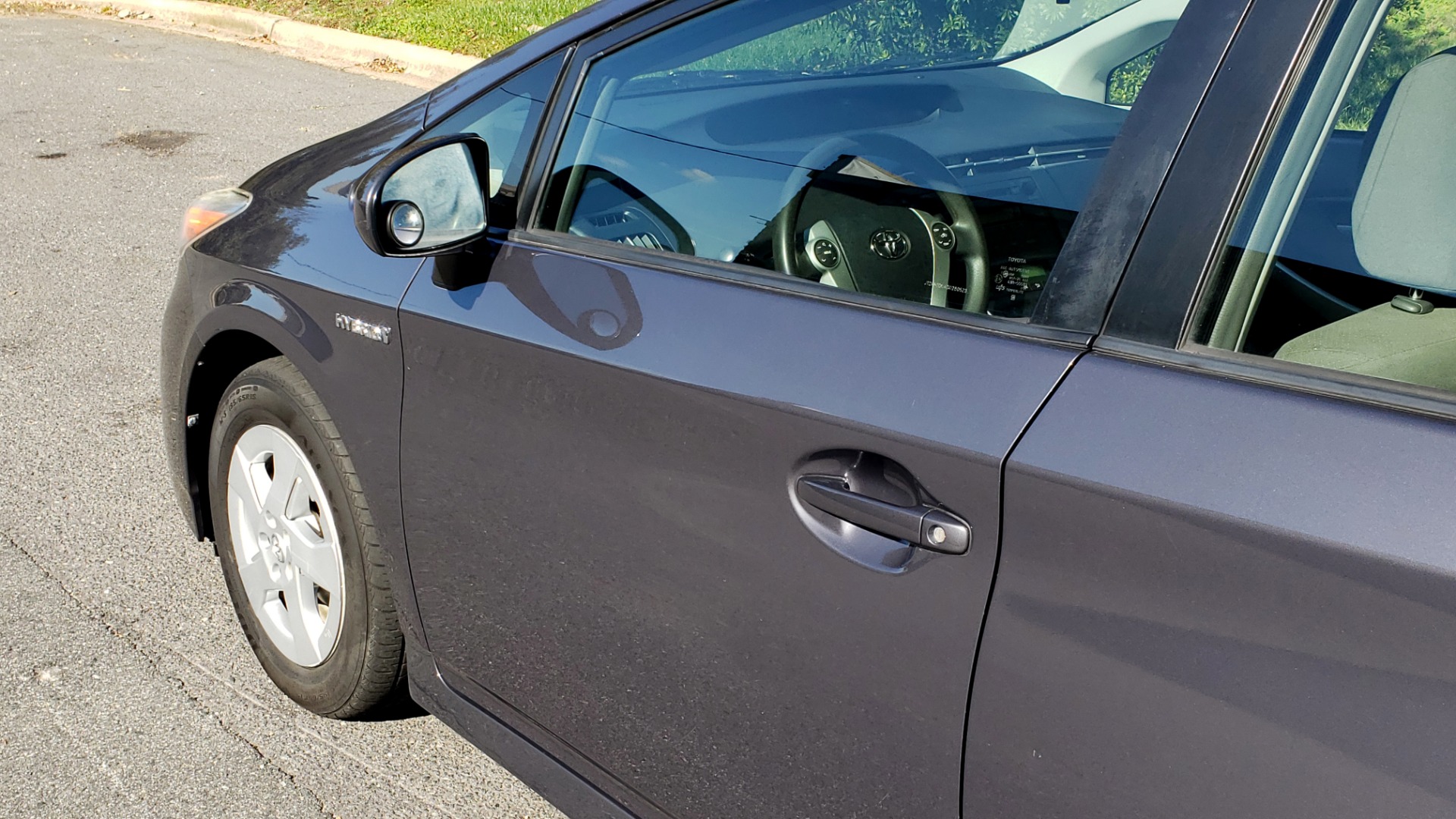 Used 2011 Toyota PRIUS ONE / HYBRID / 5-DOOR / HATCHBACK / 50MPG for sale Sold at Formula Imports in Charlotte NC 28227 7
