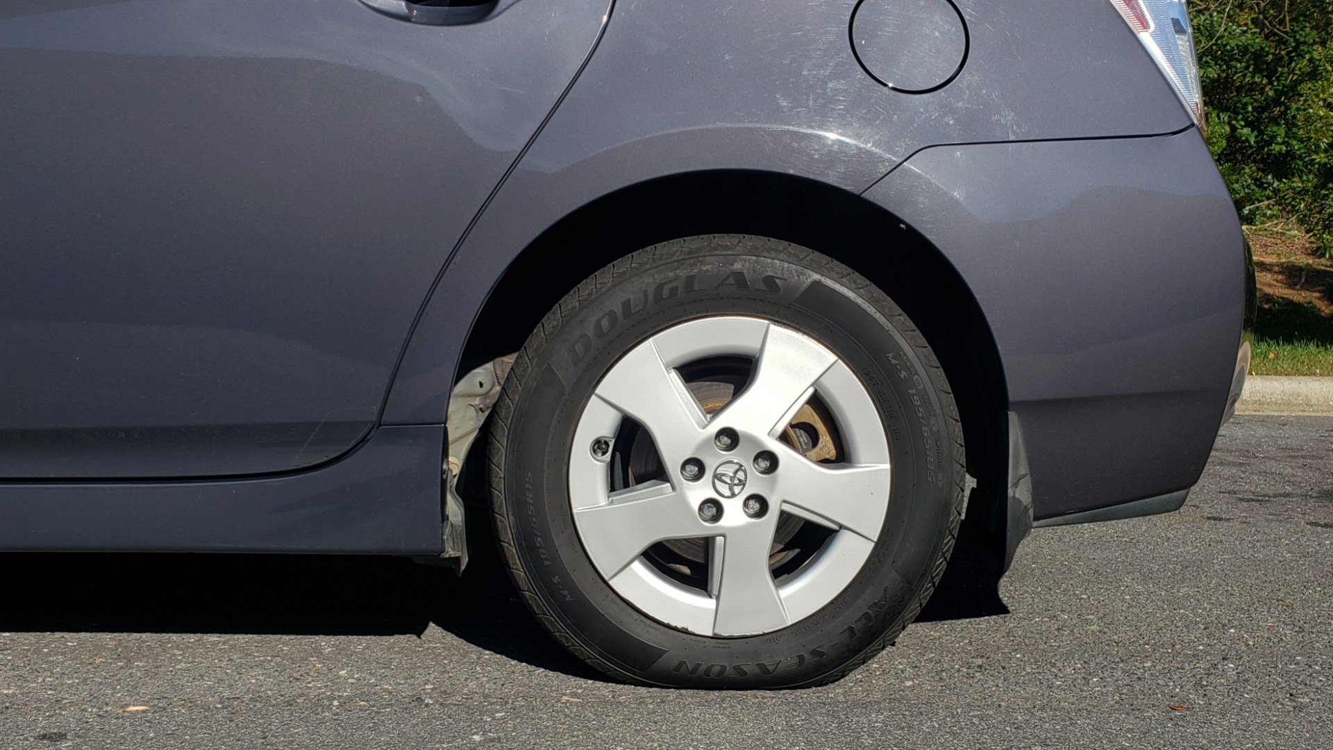 Used 2011 Toyota PRIUS ONE / HYBRID / 5-DOOR / HATCHBACK / 50MPG for sale Sold at Formula Imports in Charlotte NC 28227 74