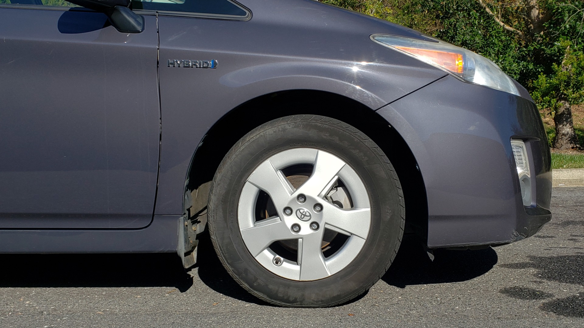 Used 2011 Toyota PRIUS ONE / HYBRID / 5-DOOR / HATCHBACK / 50MPG for sale Sold at Formula Imports in Charlotte NC 28227 76