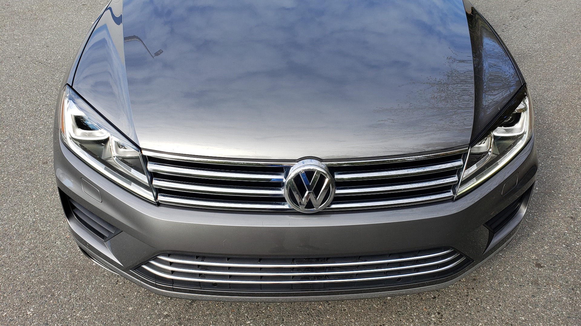 Used 2017 Volkswagen TOUAREG V6 WOLFSBURG EDITION / NAV / PANO-ROOF / ACC / REARVIEW for sale Sold at Formula Imports in Charlotte NC 28227 14