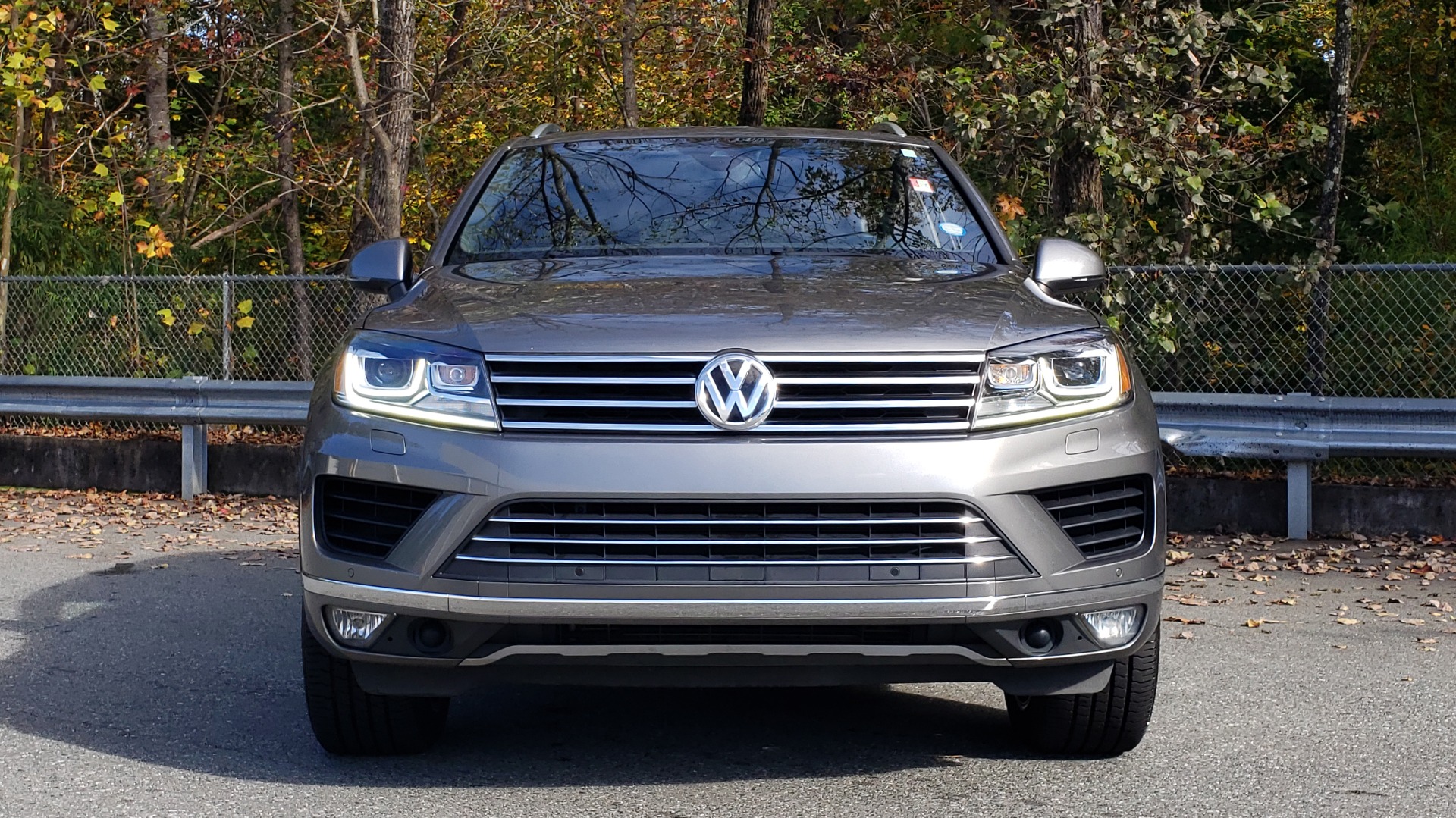Used 2017 Volkswagen TOUAREG V6 WOLFSBURG EDITION / NAV / PANO-ROOF / ACC / REARVIEW for sale Sold at Formula Imports in Charlotte NC 28227 29