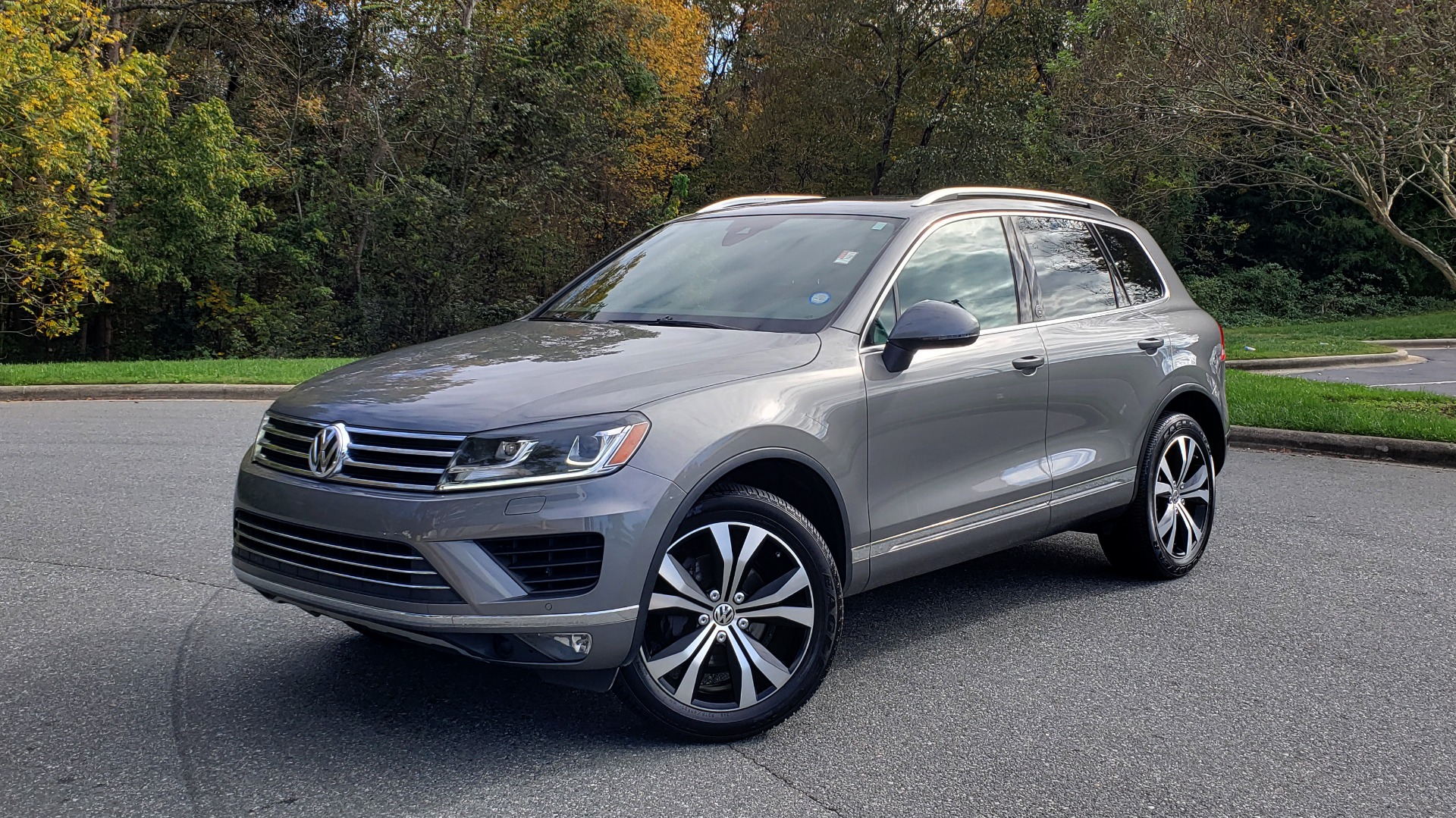 Used 2017 Volkswagen TOUAREG V6 WOLFSBURG EDITION / NAV / PANO-ROOF / ACC / REARVIEW for sale Sold at Formula Imports in Charlotte NC 28227 1