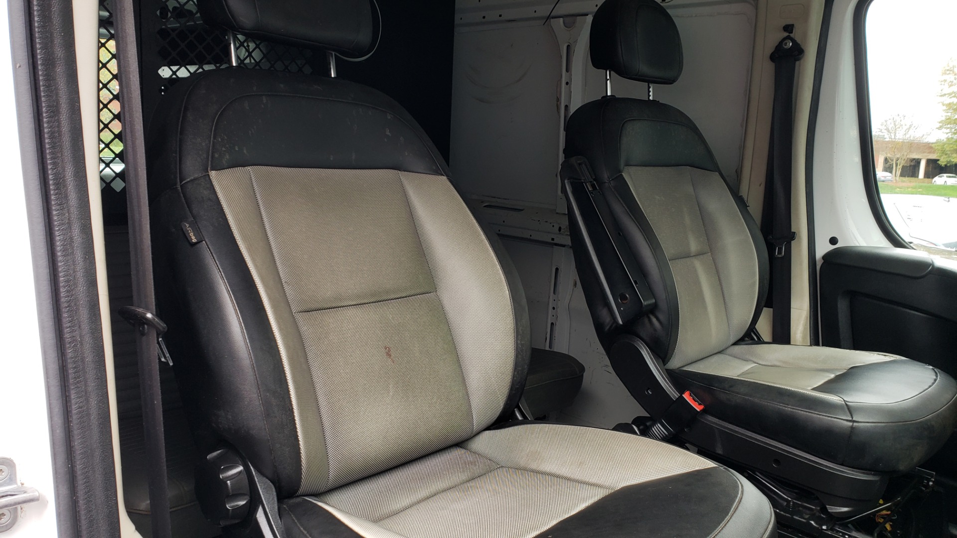 Used 2015 Ram PROMASTER CARGO VAN 136-INCH WB / LOW ROOF / LADDER RACK / INSIDE RACKS for sale Sold at Formula Imports in Charlotte NC 28227 34
