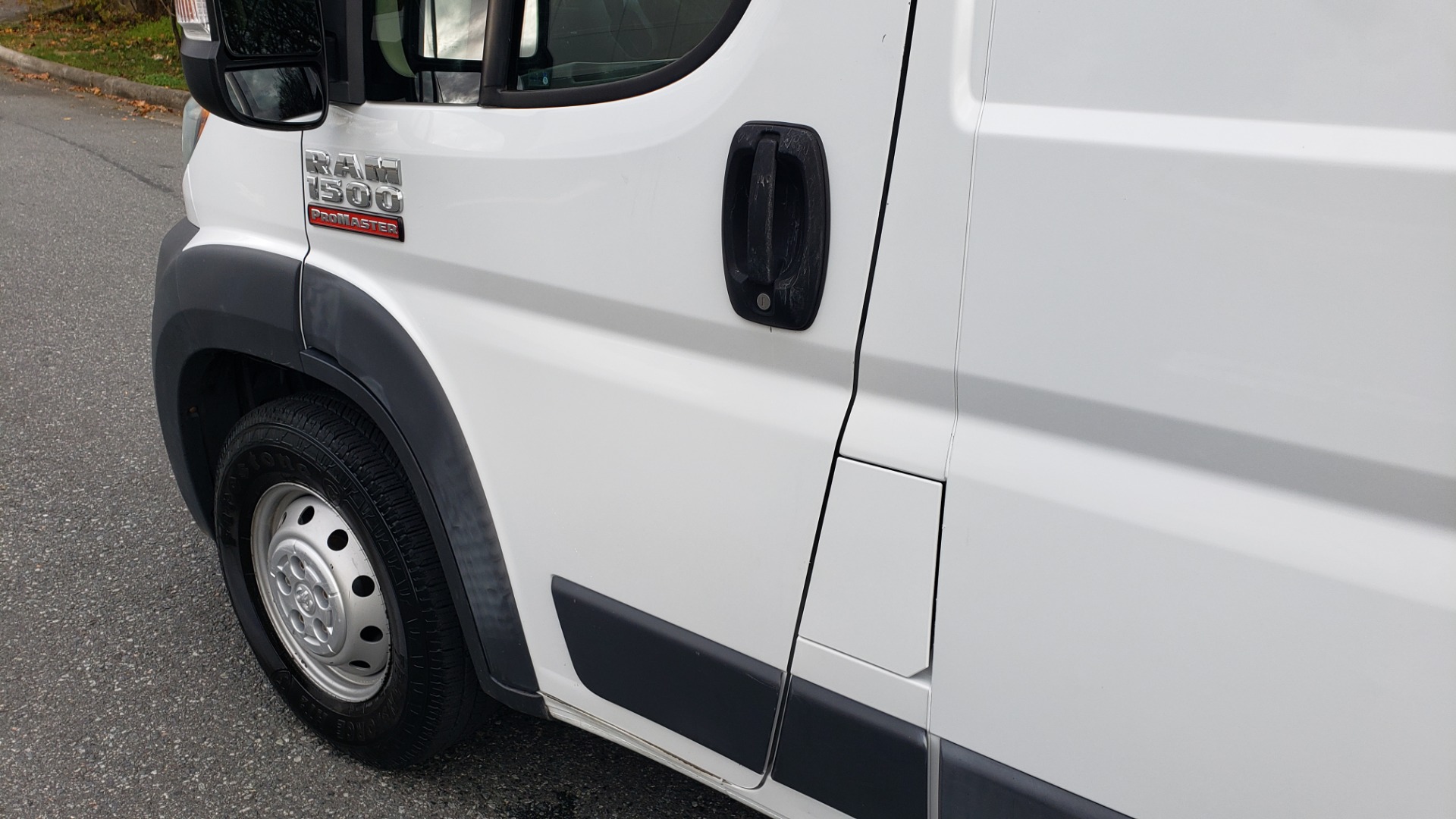 Used 2015 Ram PROMASTER CARGO VAN 136-INCH WB / LOW ROOF / LADDER RACK / INSIDE RACKS for sale Sold at Formula Imports in Charlotte NC 28227 7