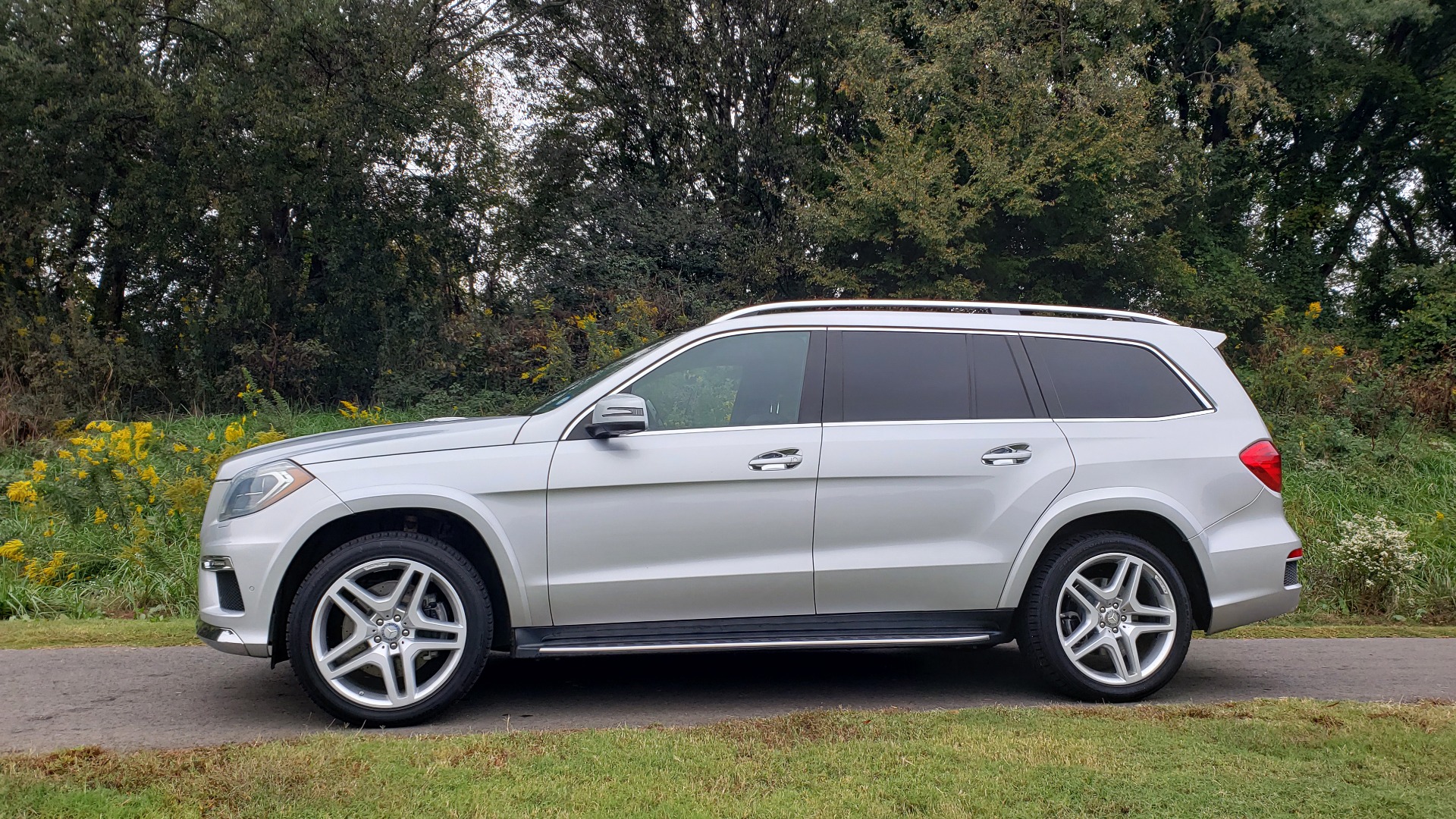 Used 2014 Mercedes-Benz GL-CLASS GL 550 4MATIC / DRVR ASST / NAV / PANO-ROOF / 3-ROWS for sale Sold at Formula Imports in Charlotte NC 28227 6