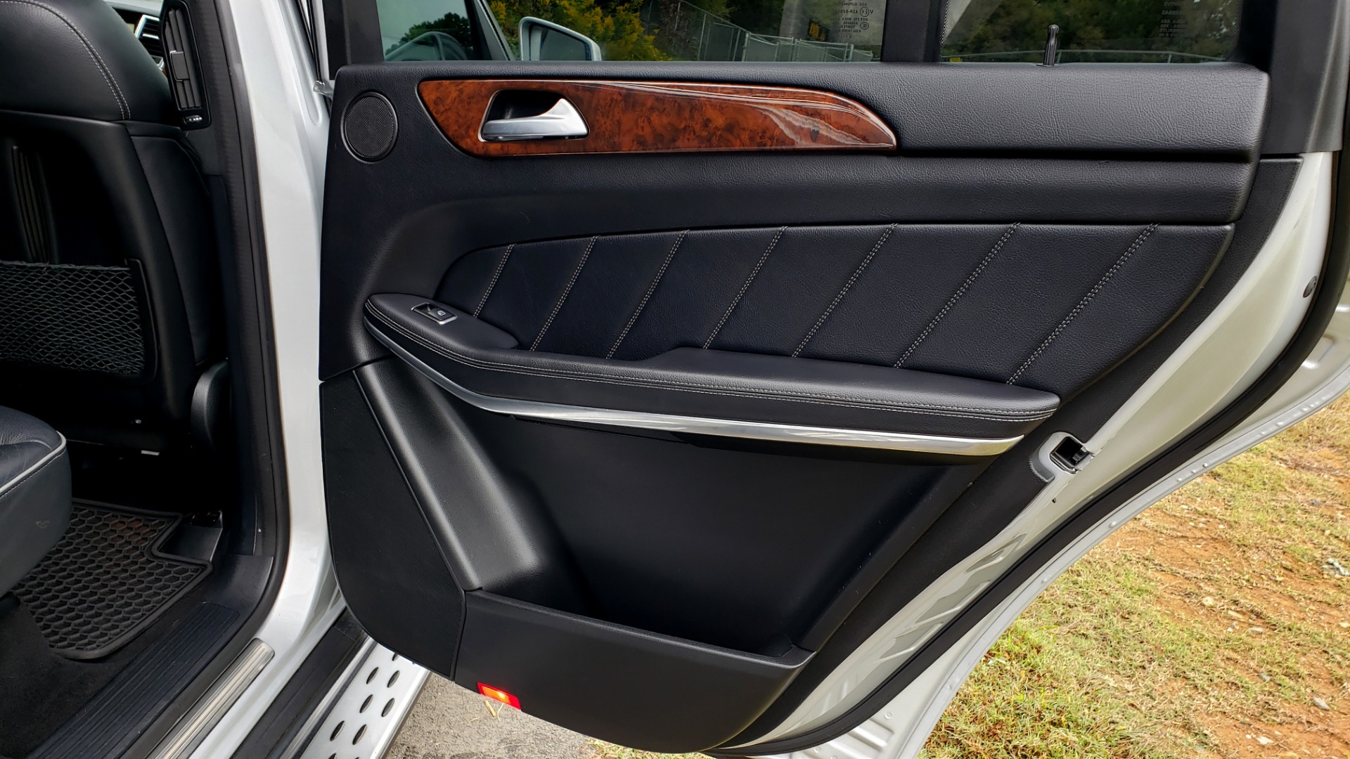 Used 2014 Mercedes-Benz GL-CLASS GL 550 4MATIC / DRVR ASST / NAV / PANO-ROOF / 3-ROWS for sale Sold at Formula Imports in Charlotte NC 28227 76
