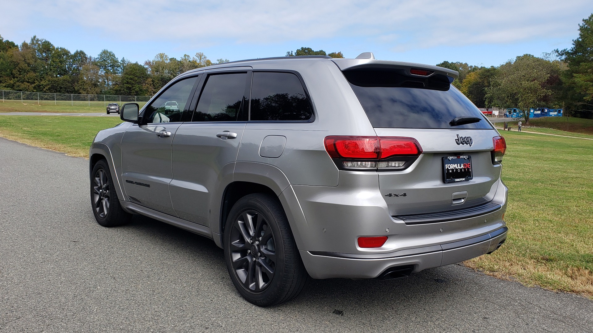 Used 2018 Jeep GRAND CHEROKEE HIGH ALTITUDE W/OVERLAND 4X4 / NAV / SUNROOF / REARVIEW for sale Sold at Formula Imports in Charlotte NC 28227 4