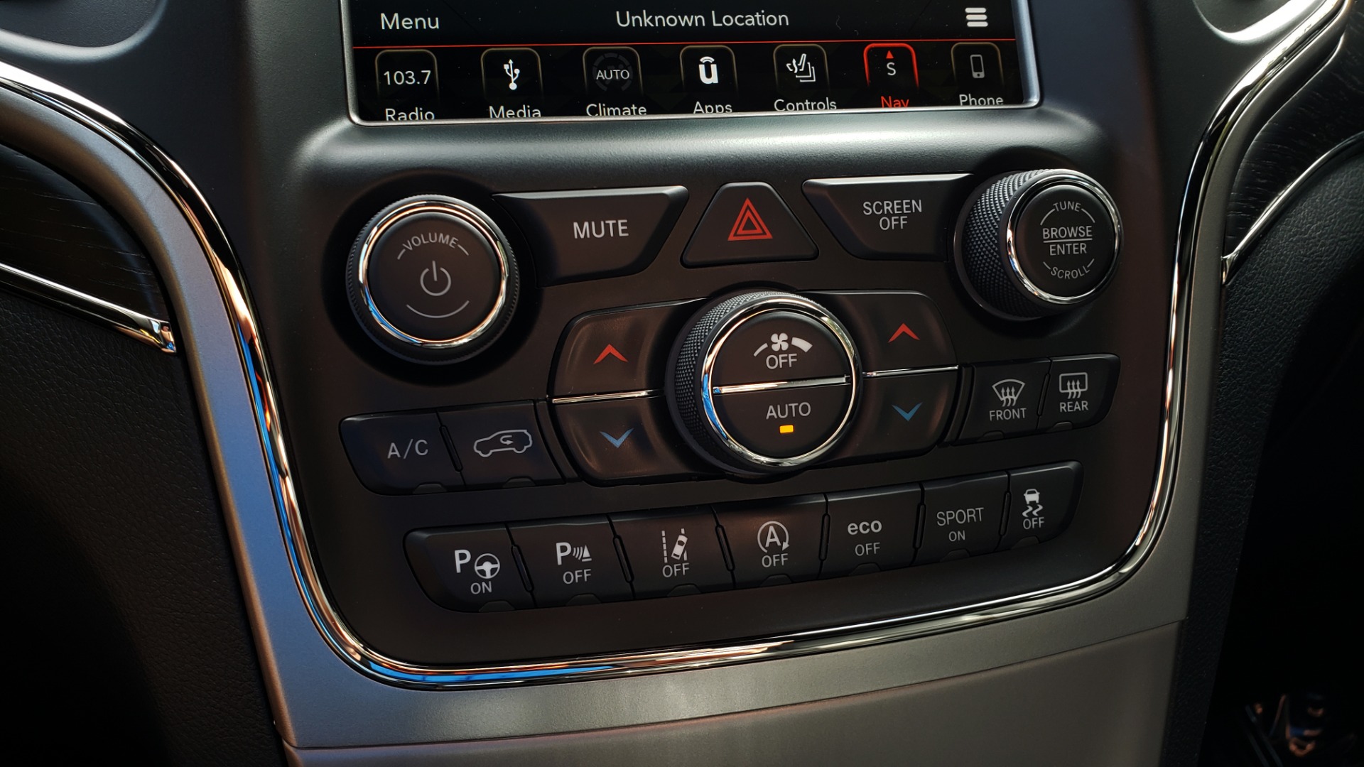 Used 2018 Jeep GRAND CHEROKEE HIGH ALTITUDE W/OVERLAND 4X4 / NAV / SUNROOF / REARVIEW for sale Sold at Formula Imports in Charlotte NC 28227 47