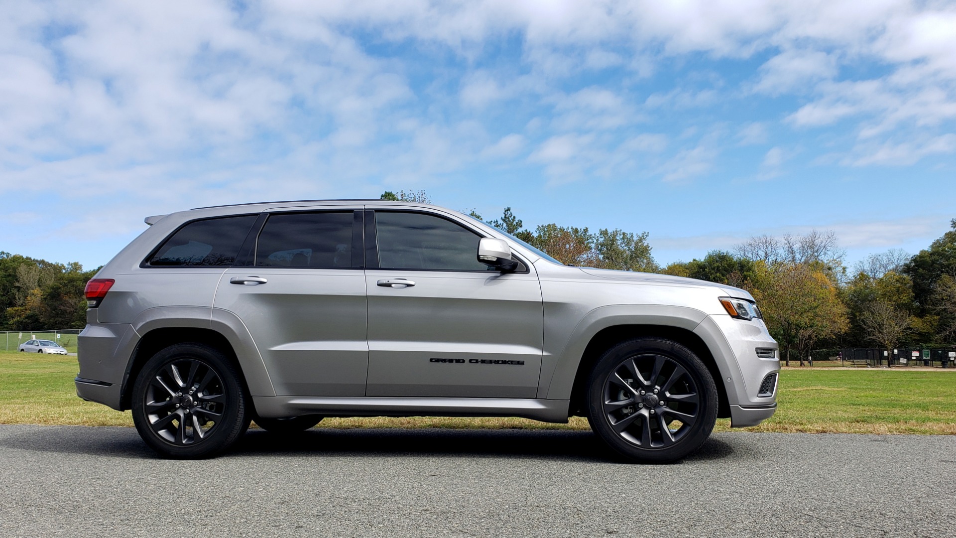 Used 2018 Jeep GRAND CHEROKEE HIGH ALTITUDE W/OVERLAND 4X4 / NAV / SUNROOF / REARVIEW for sale Sold at Formula Imports in Charlotte NC 28227 6