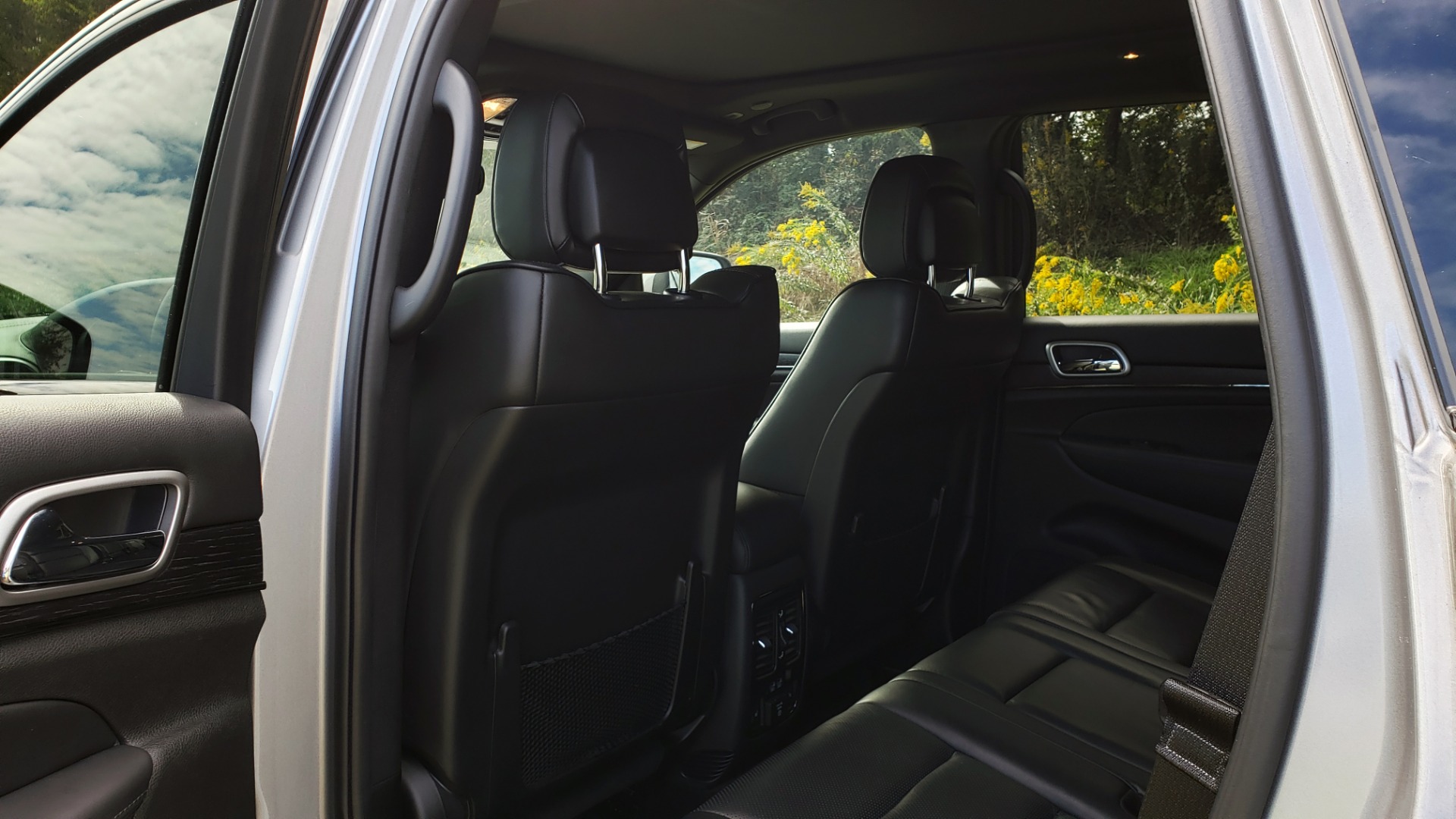 Used 2018 Jeep GRAND CHEROKEE HIGH ALTITUDE W/OVERLAND 4X4 / NAV / SUNROOF / REARVIEW for sale Sold at Formula Imports in Charlotte NC 28227 63