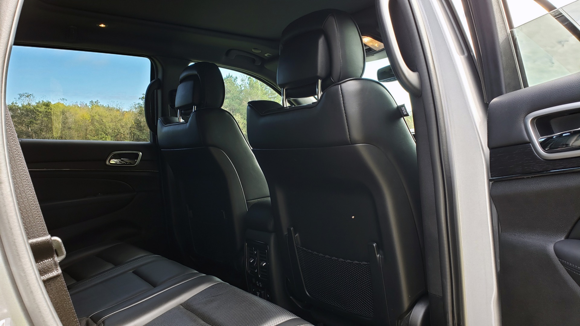 Used 2018 Jeep GRAND CHEROKEE HIGH ALTITUDE W/OVERLAND 4X4 / NAV / SUNROOF / REARVIEW for sale Sold at Formula Imports in Charlotte NC 28227 77