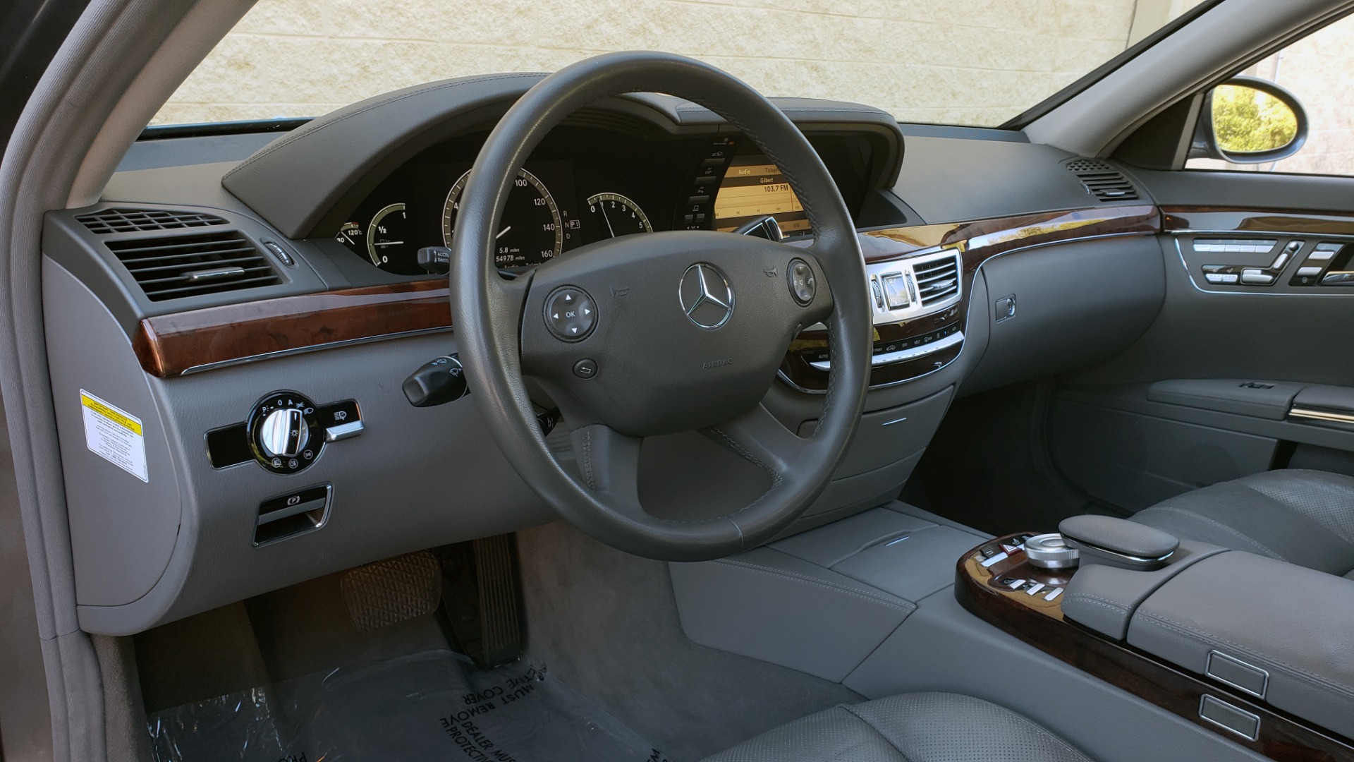 Used 2007 Mercedes-Benz S-CLASS S550 5.5L V8 / LWB / PREM 2 / NAV / SUNROOF / KEYLESS-GO for sale Sold at Formula Imports in Charlotte NC 28227 40