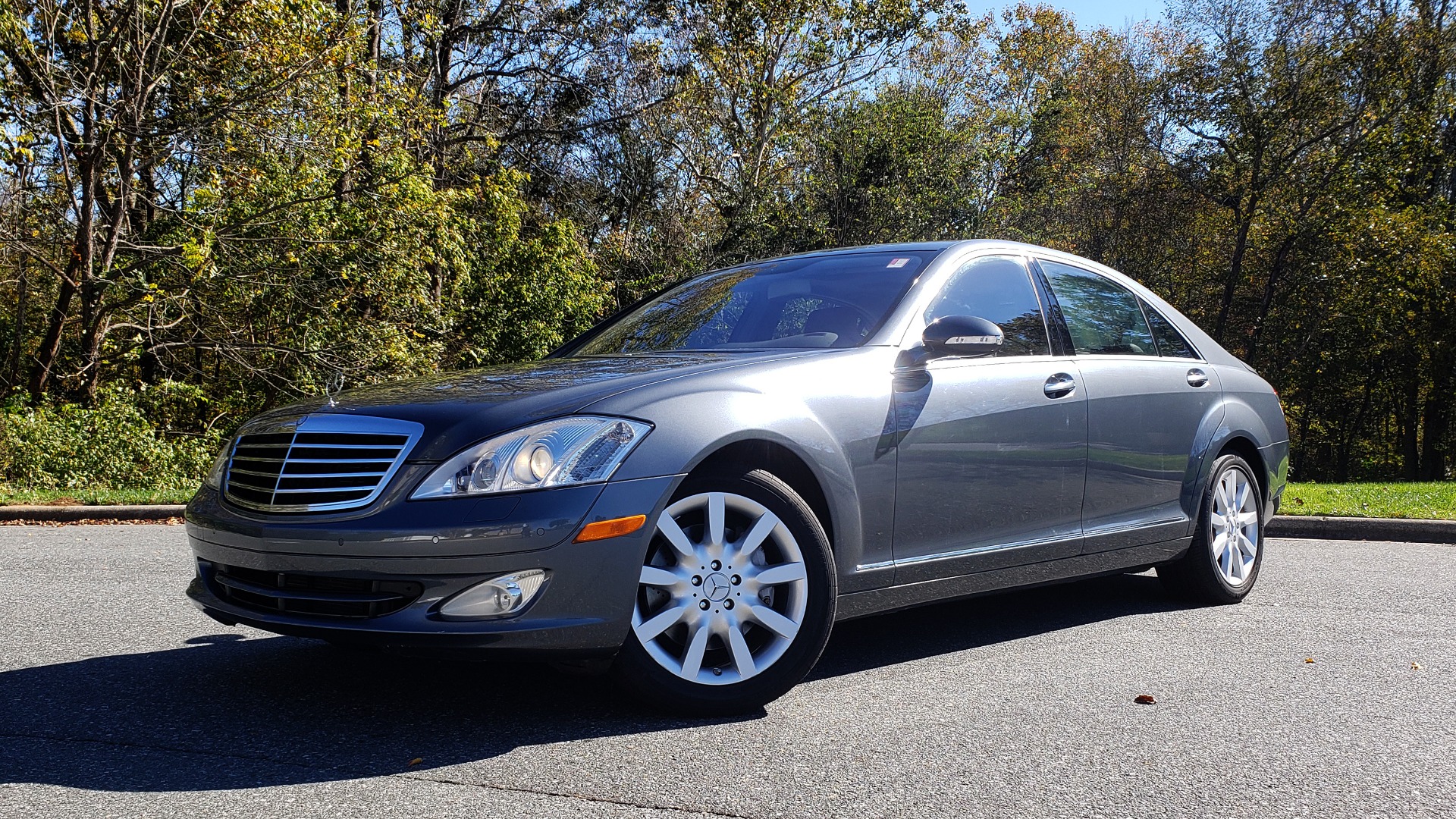 Used 2007 Mercedes-Benz S-CLASS S550 5.5L V8 / LWB / PREM 2 / NAV / SUNROOF / KEYLESS-GO for sale Sold at Formula Imports in Charlotte NC 28227 1