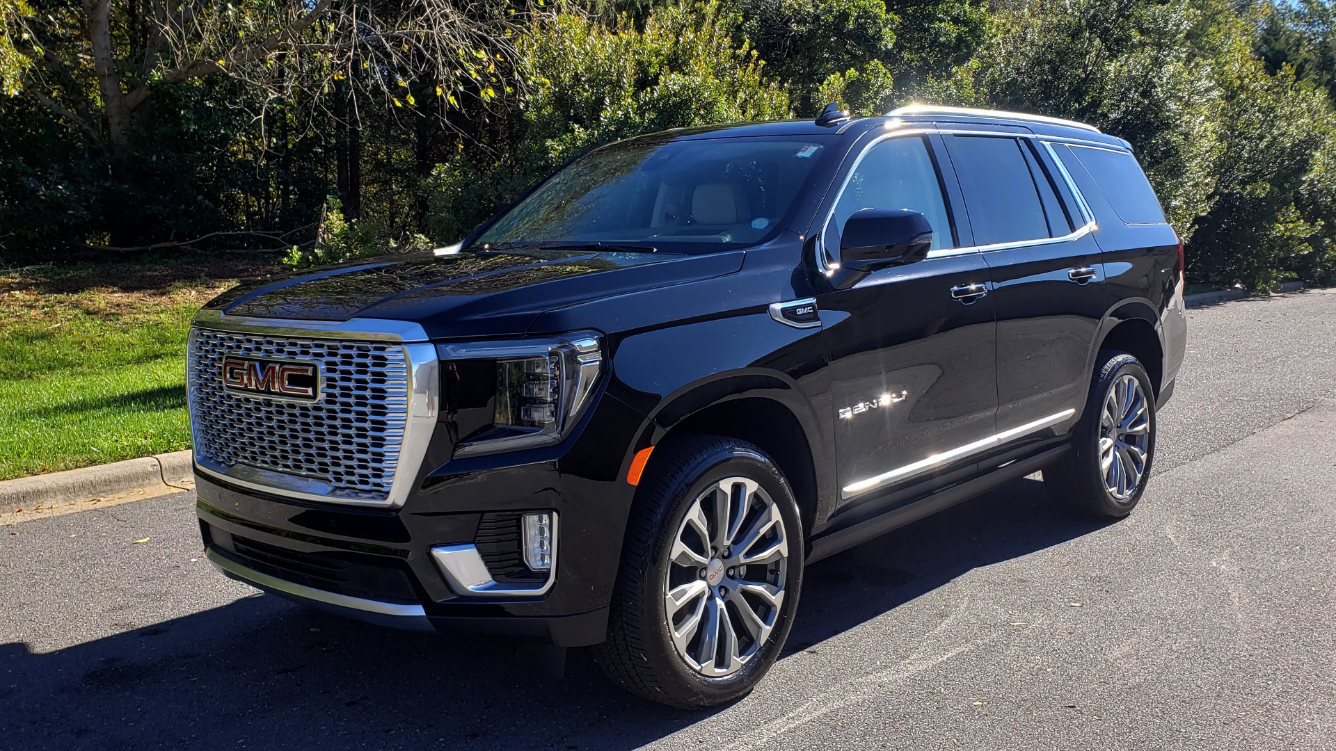 Used 2021 GMC YUKON DENALI PREMIUM 4WD / NAV / ADVANCED TECH / ENTERTAINMENT for sale Sold at Formula Imports in Charlotte NC 28227 6